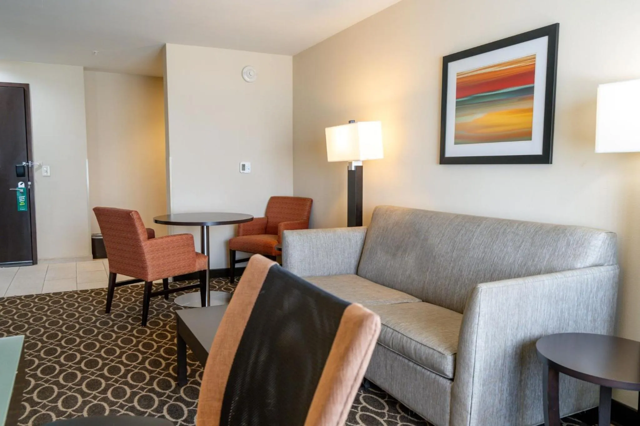 Photo of the whole room in Holiday Inn Murfreesboro by IHG