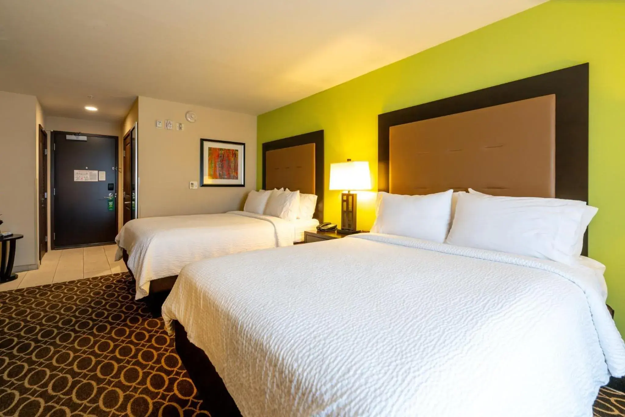 Premium Queen Room with Two Queen Beds and Single Sofa Bed in Holiday Inn Murfreesboro by IHG Premium Queen Room with Two Queen Beds and Single Sofa Bed in Holiday Inn Murfreesboro by IHG