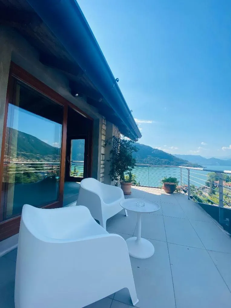 Vela di Soleville camere con e senza vista lago con ristorante & pizzeria