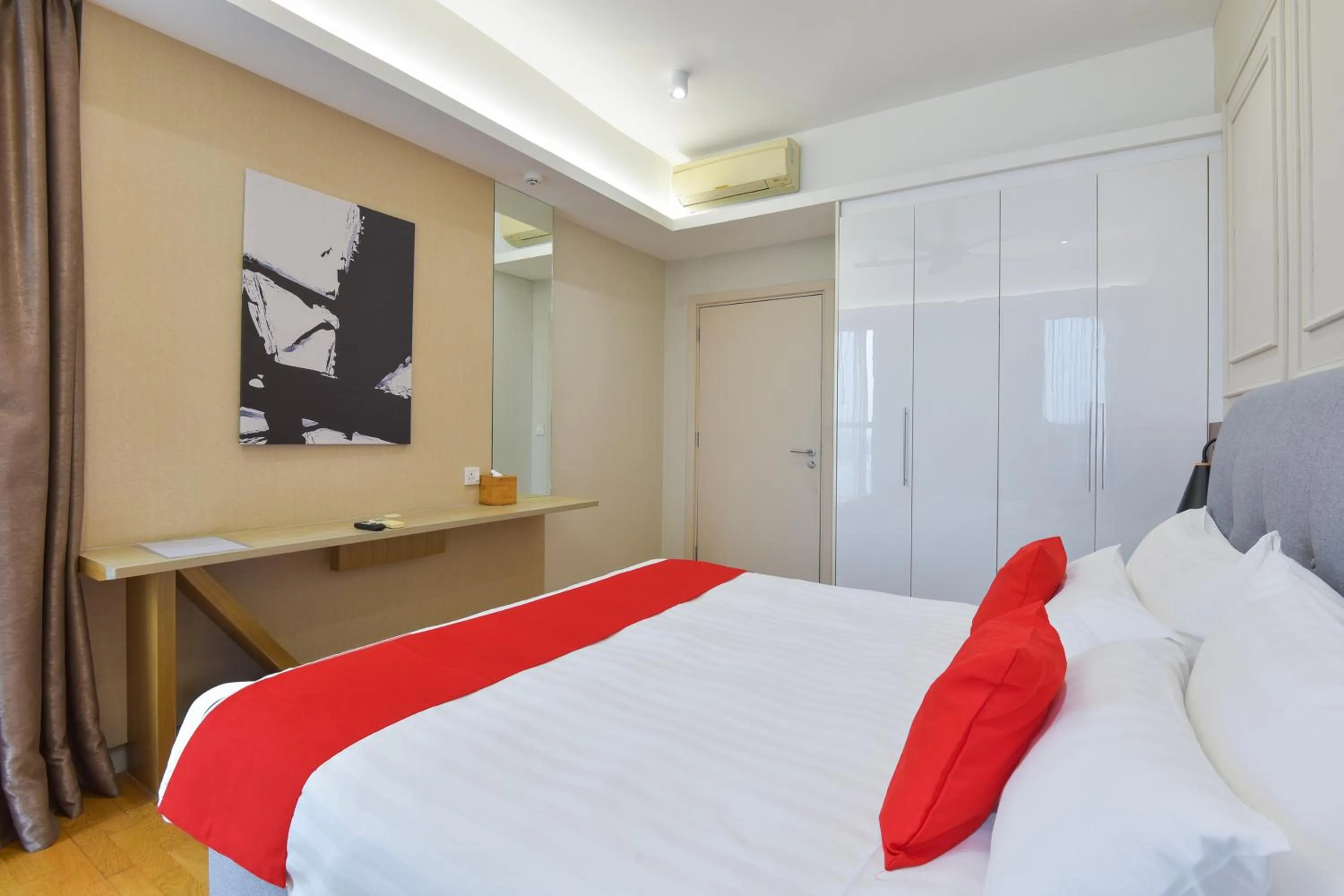 Bedroom, Bed in Sunday Hotel Near Petronas Twin Tower Formerly Suasana Suites