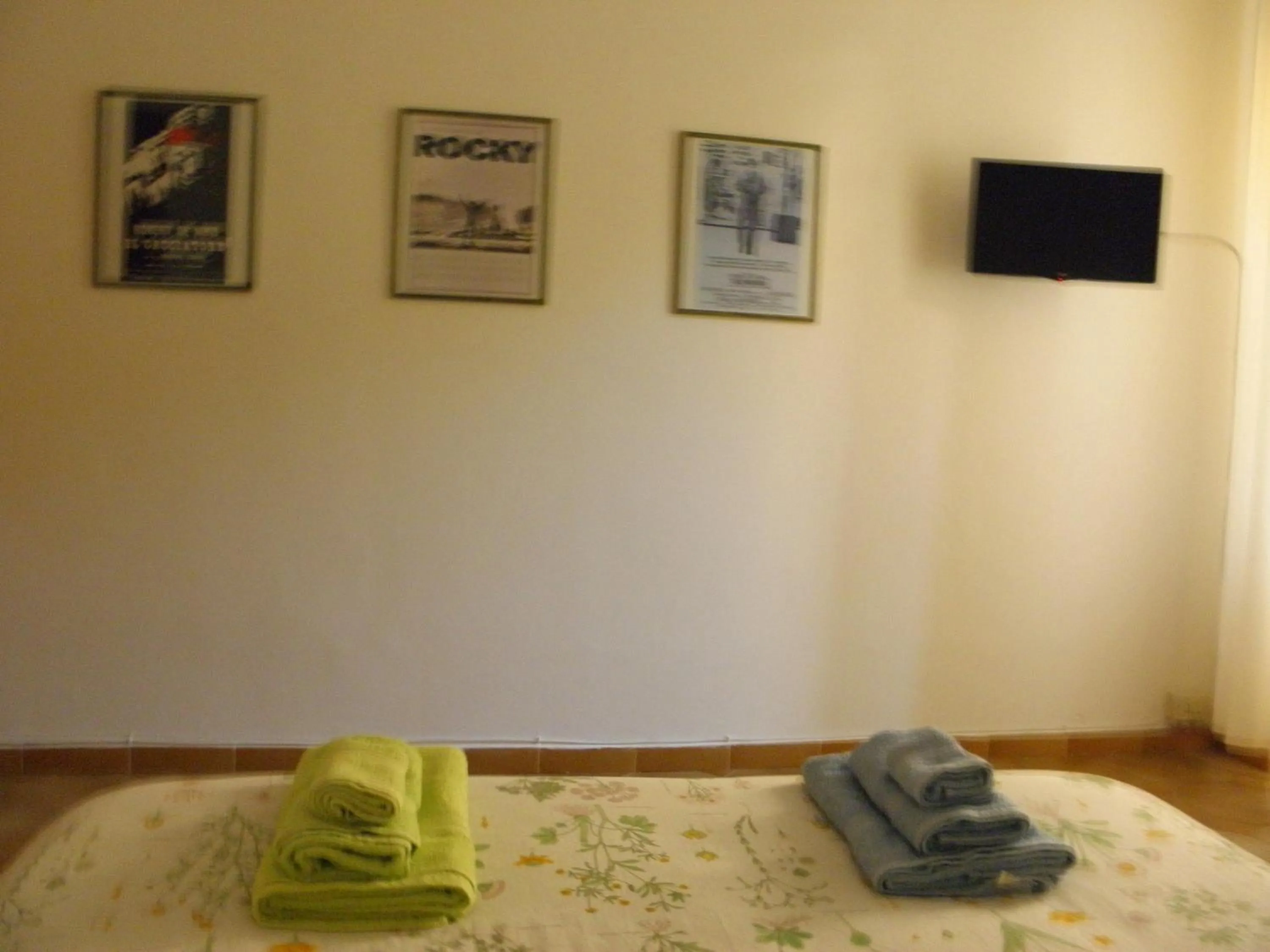 Photo of the whole room, TV/Entertainment Center in Alfieri B&B