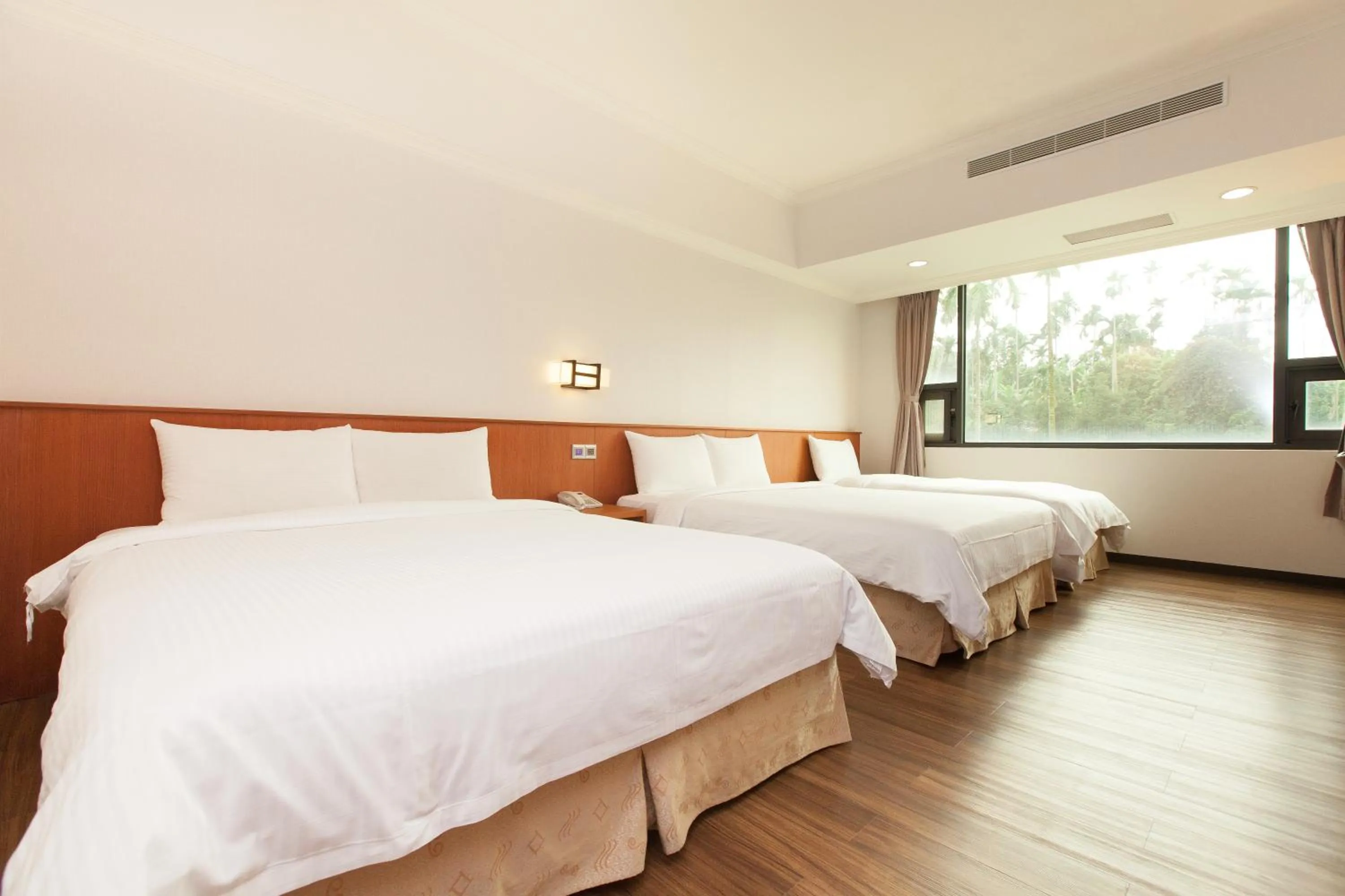 Photo of the whole room, Bed in F Hotel - Chiayi - Pet-friendly