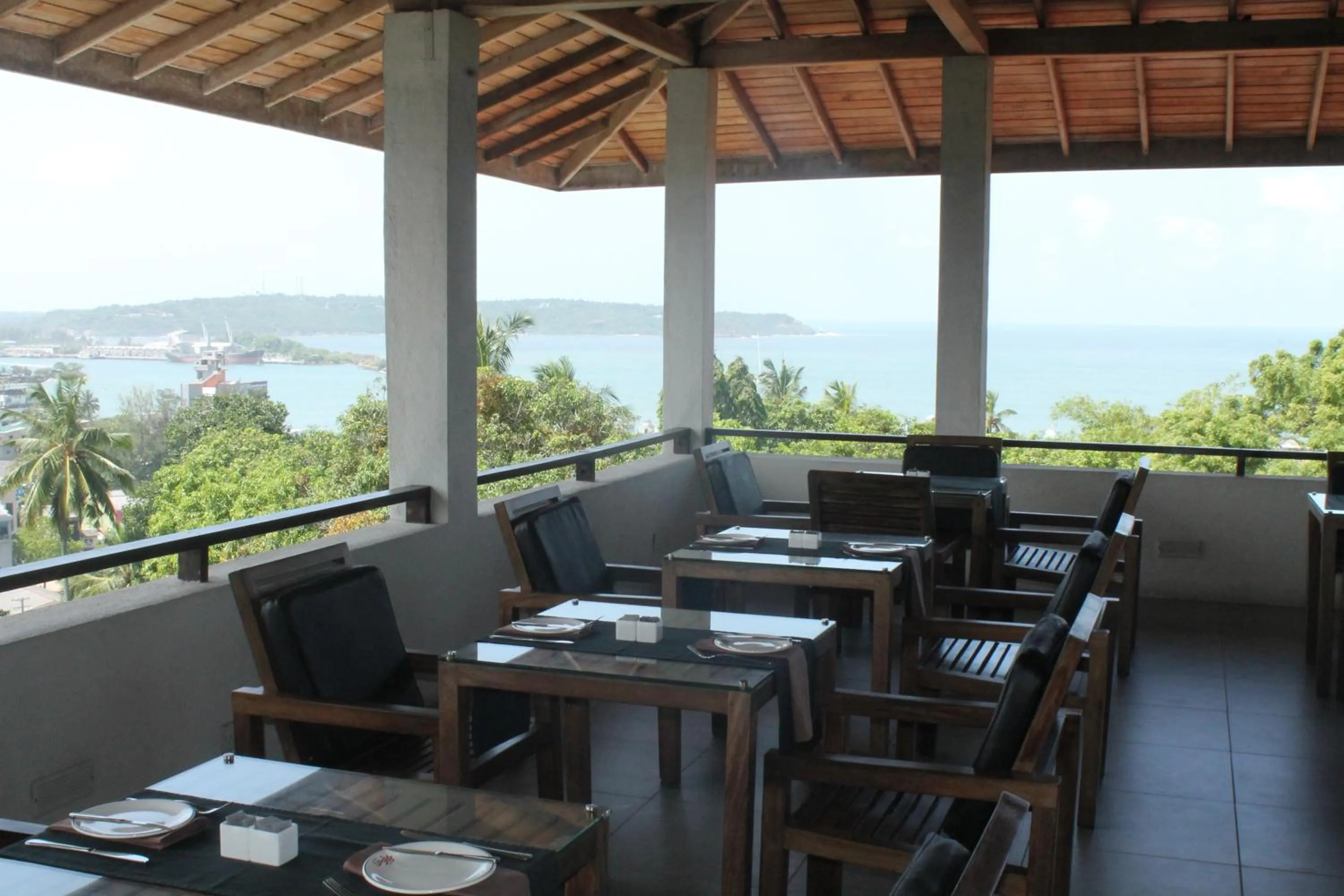 Restaurant/places to eat in The Lady Hill Hotel