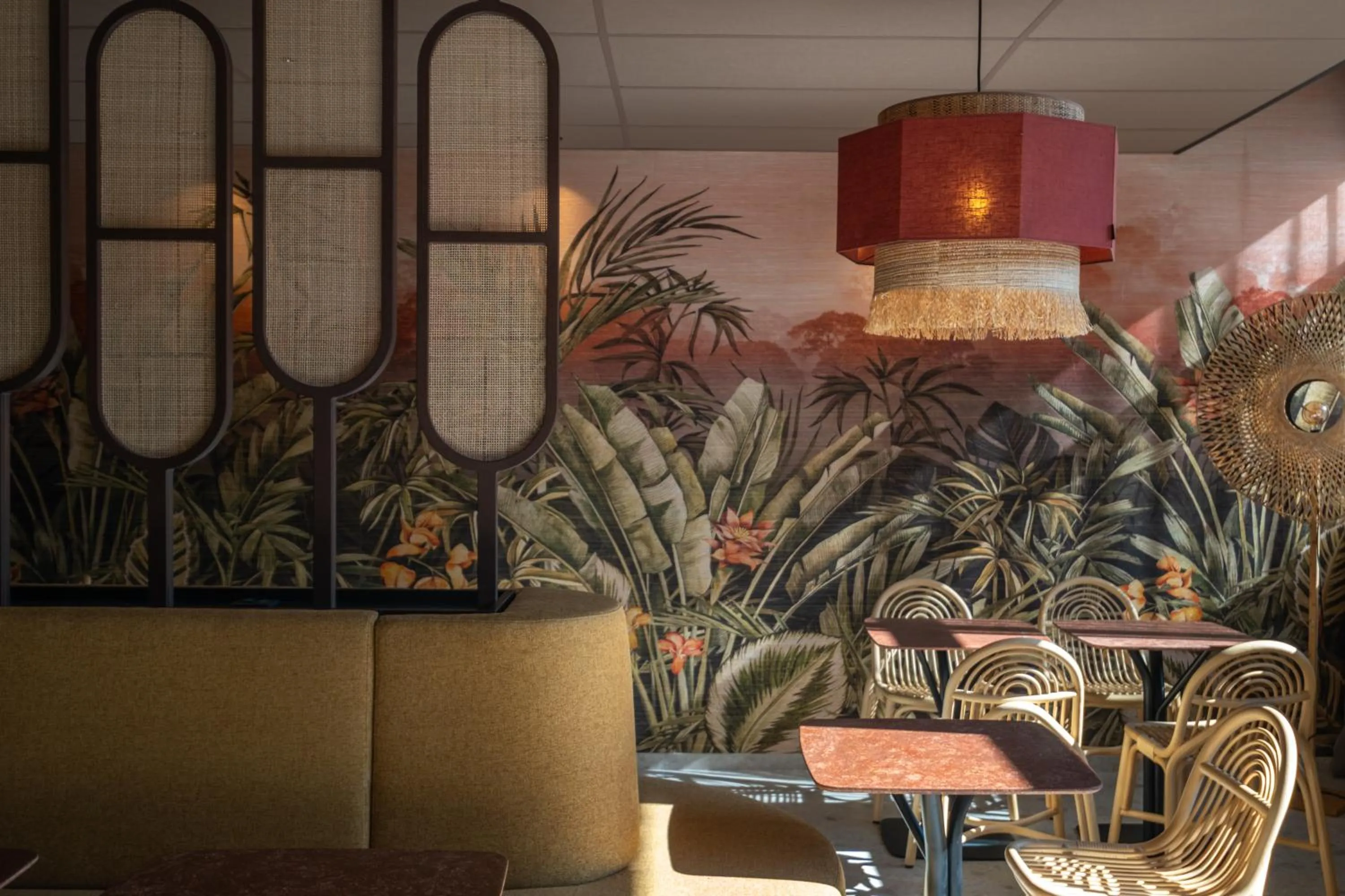 Lobby or reception in Hotel Oceania Lyon