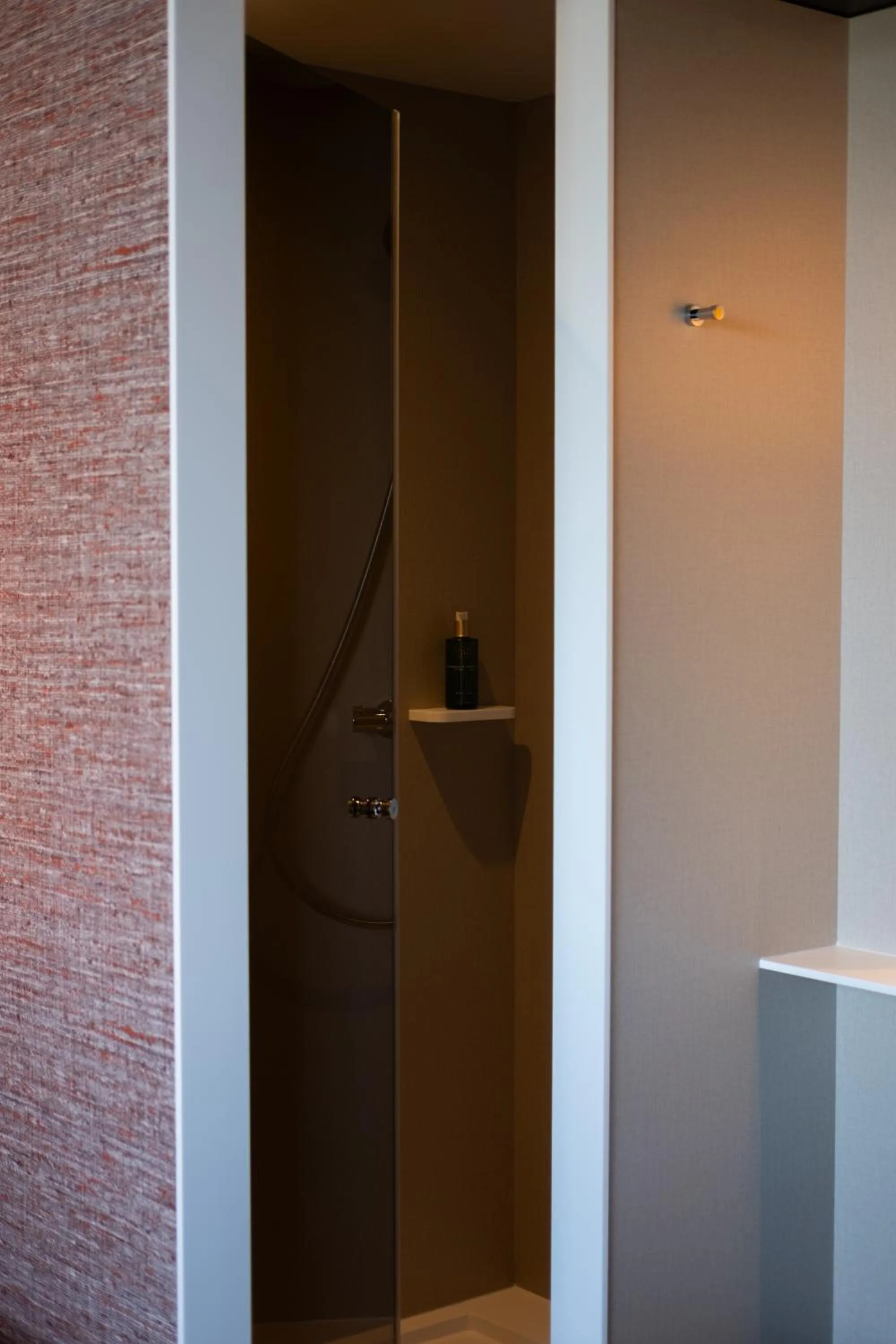 Bathroom in Hotel Oceania Lyon