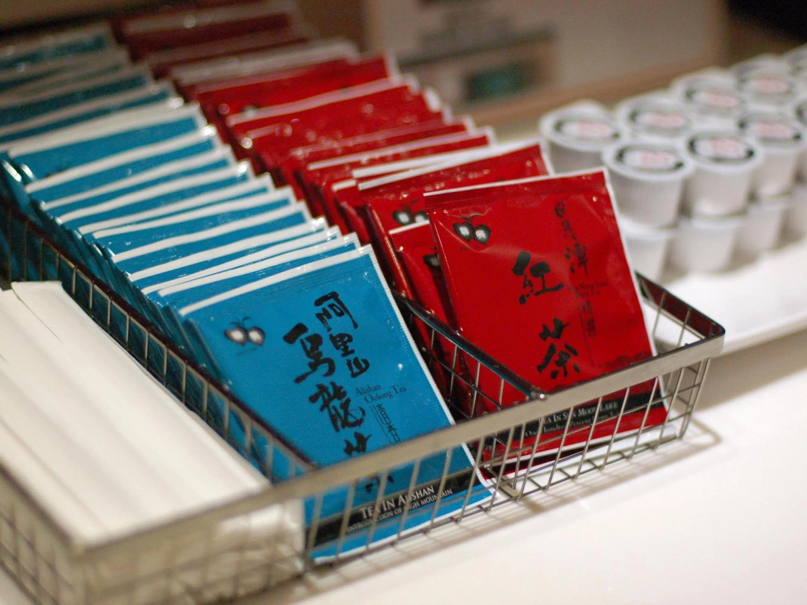 Coffee/tea facilities in Season 5 Inn