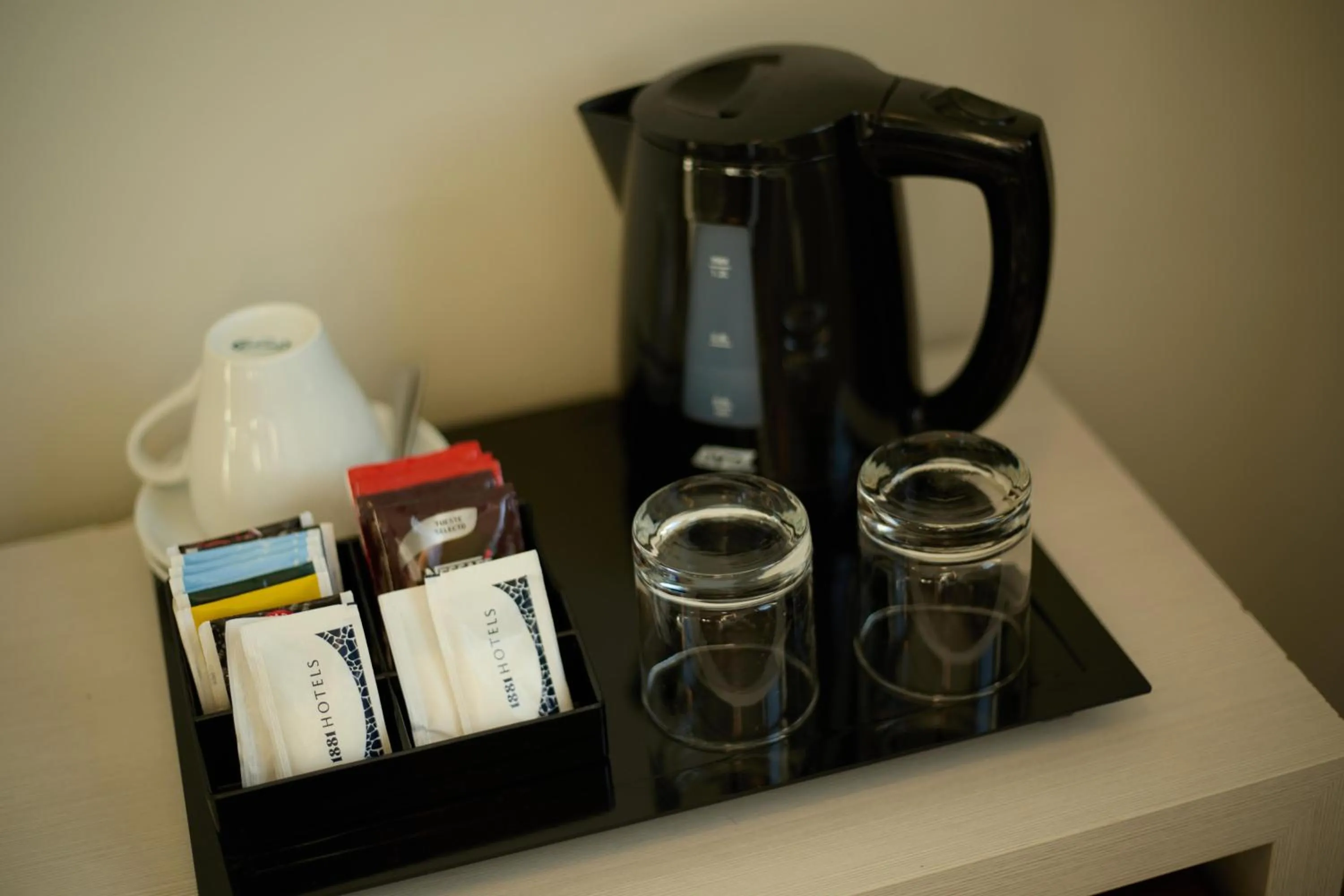 Photo of the whole room in 1881 Barcelona Rosellón Hotel