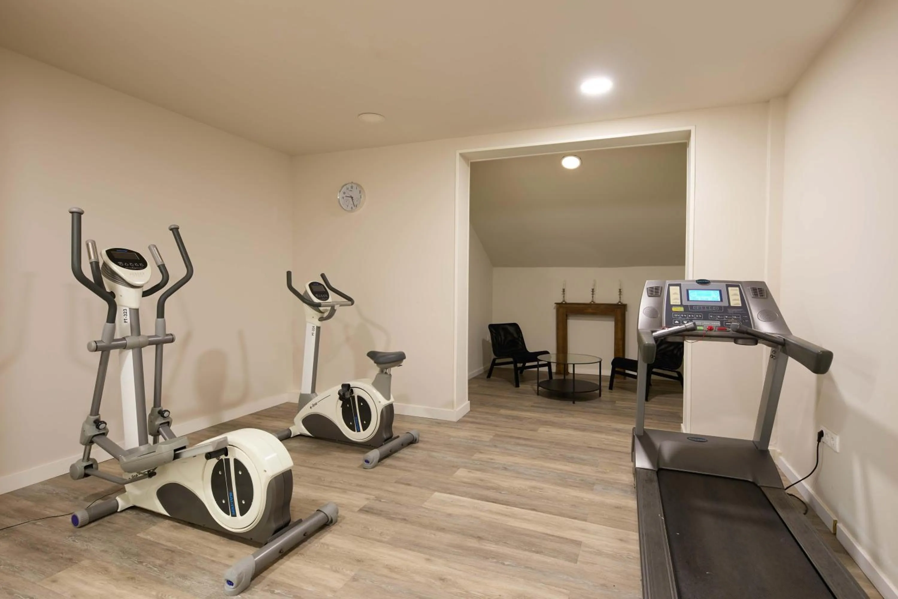 Activities in 1881 Barcelona Rosellón Hotel