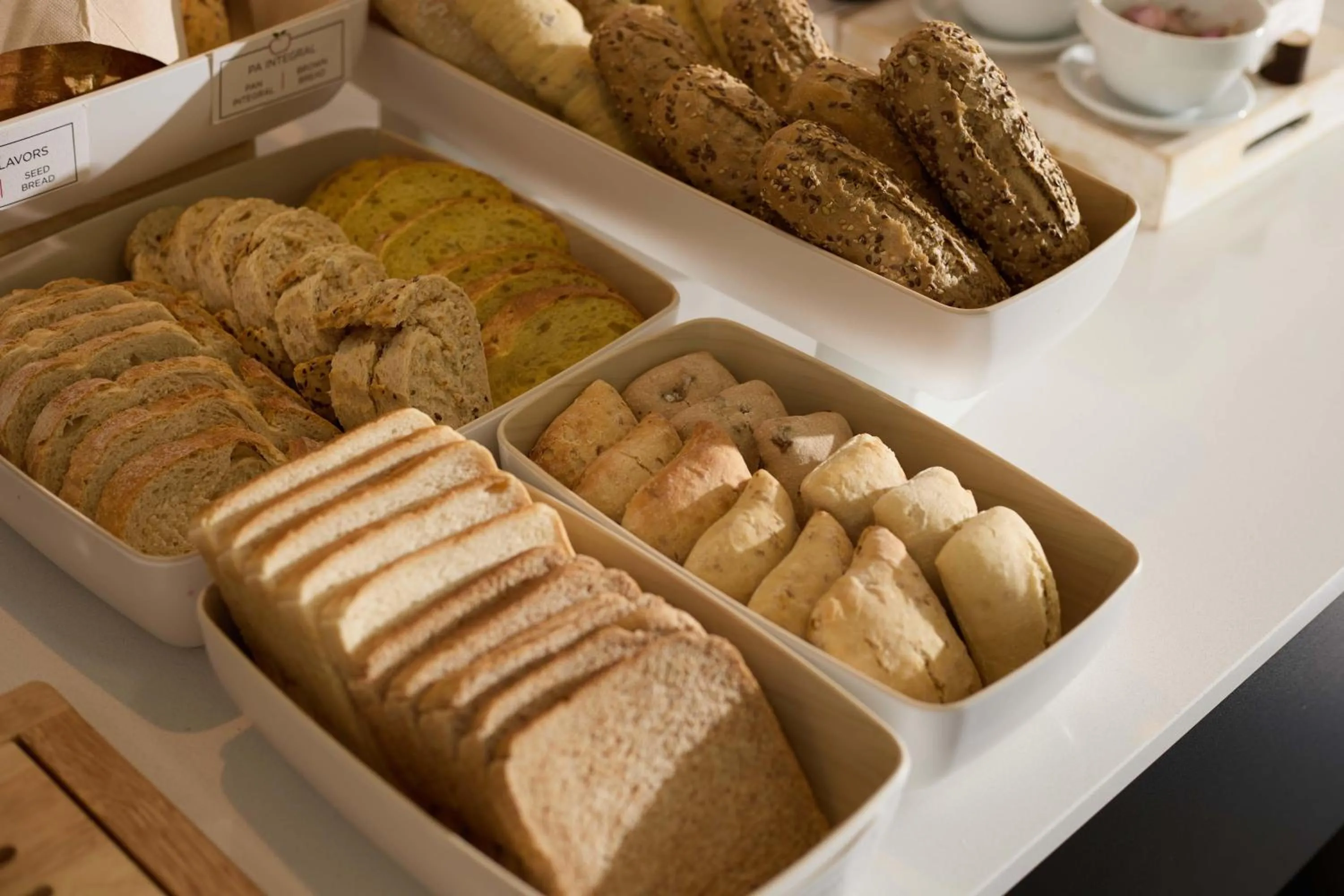 Restaurant/places to eat in 1881 Barcelona Rosellón Hotel