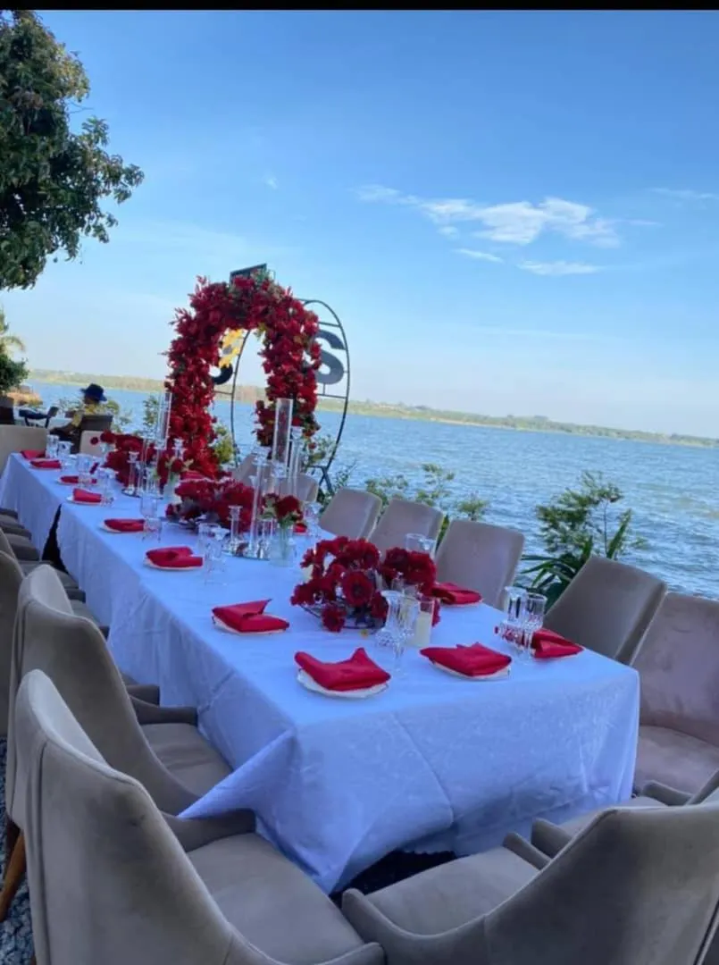 Saffron Beach Bistro and Cottages