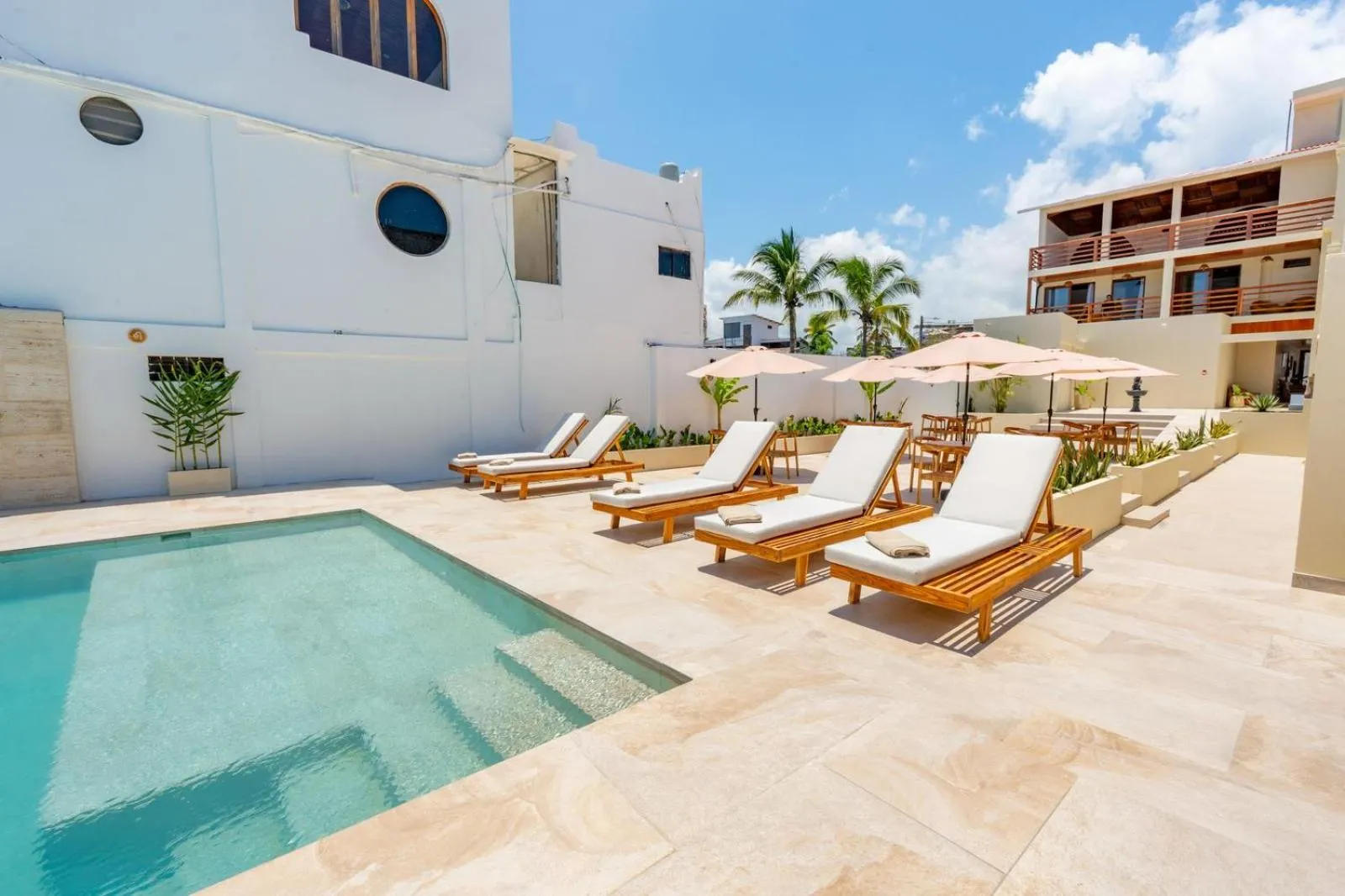 Pool view in El Barranco Galapagos