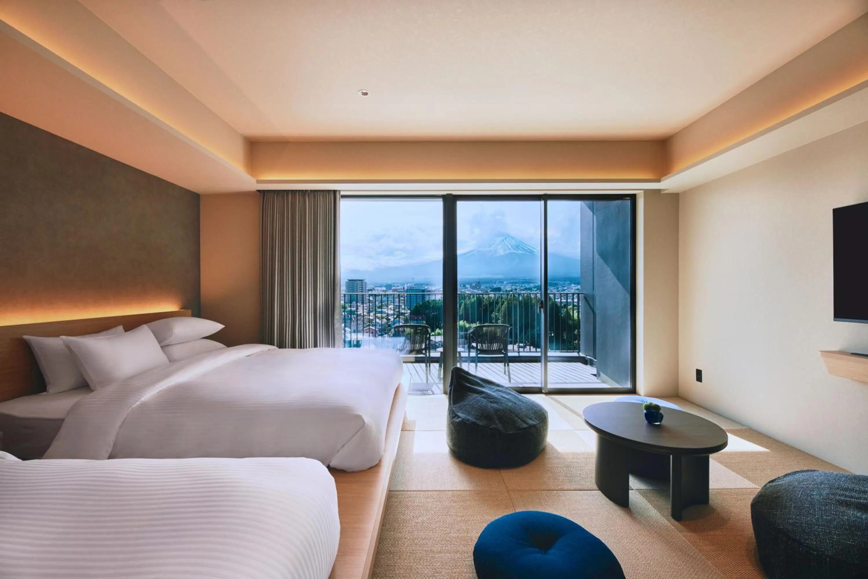 Bed in edit x seven FUJI GOTEMBA