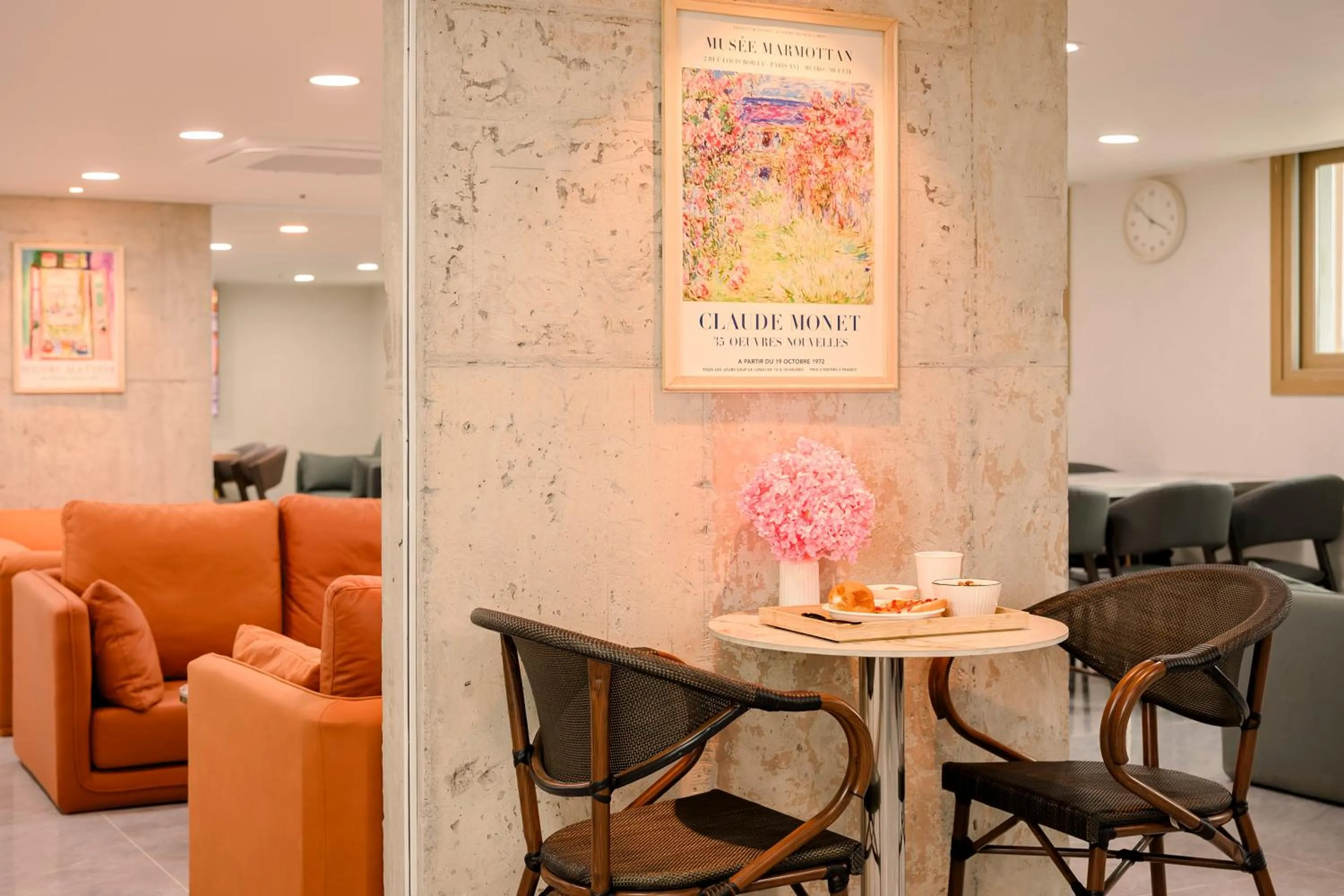 Breakfast in Hotel Moon