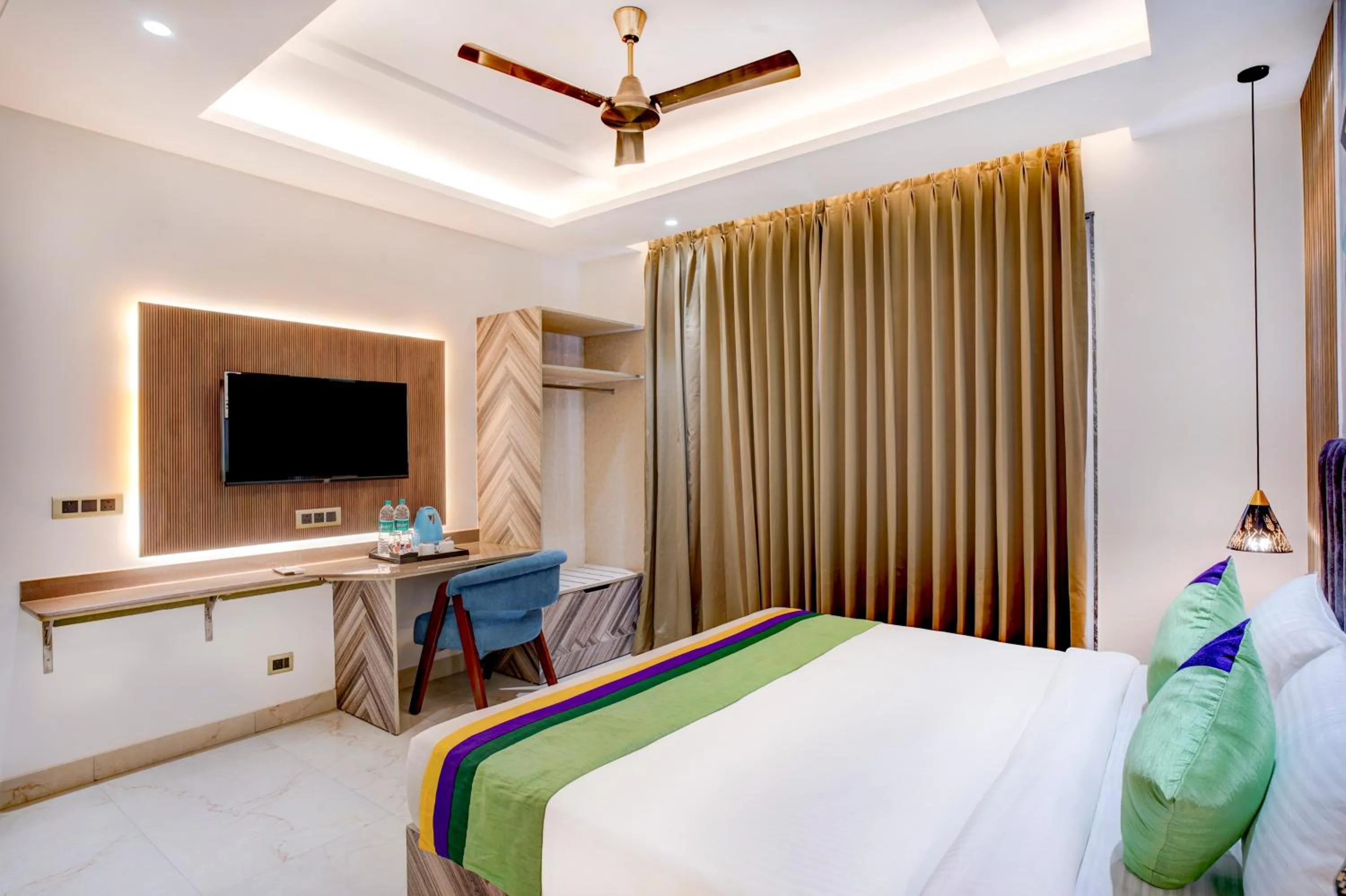 Bedroom, Bed in Treebo Corporate Inn