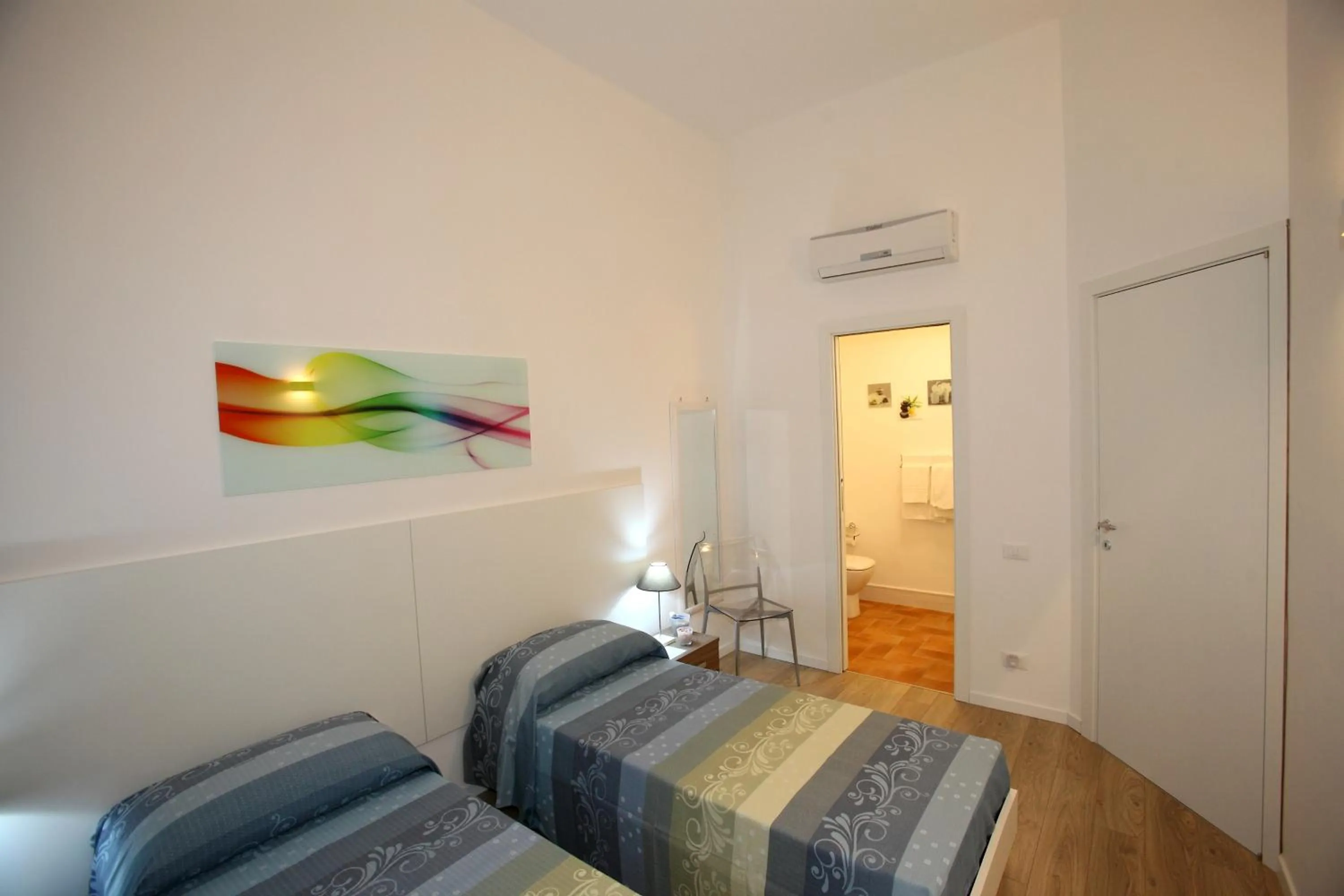 Bathroom, Bed in B&B Teatro