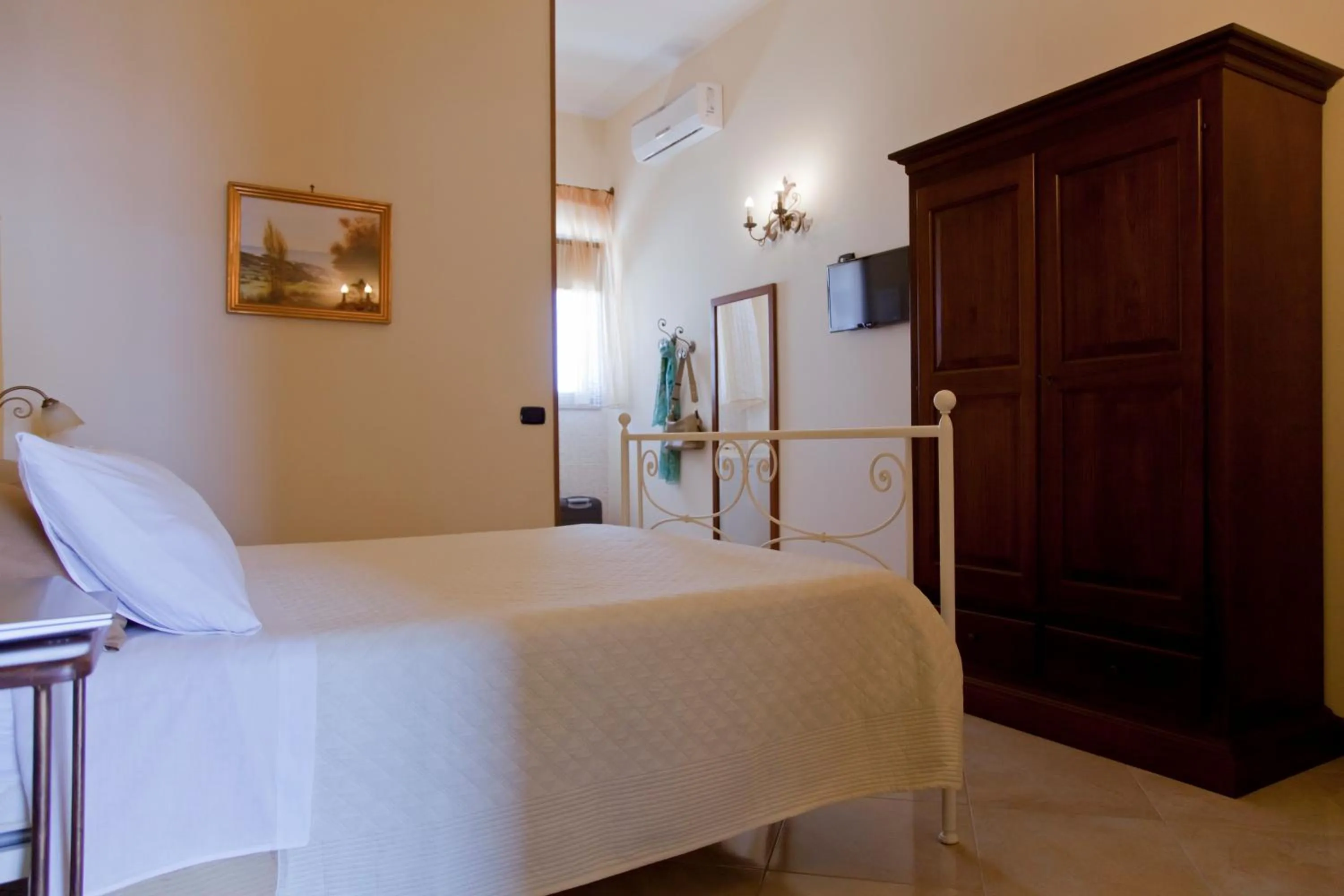 Bedroom in Kalinifta Residence