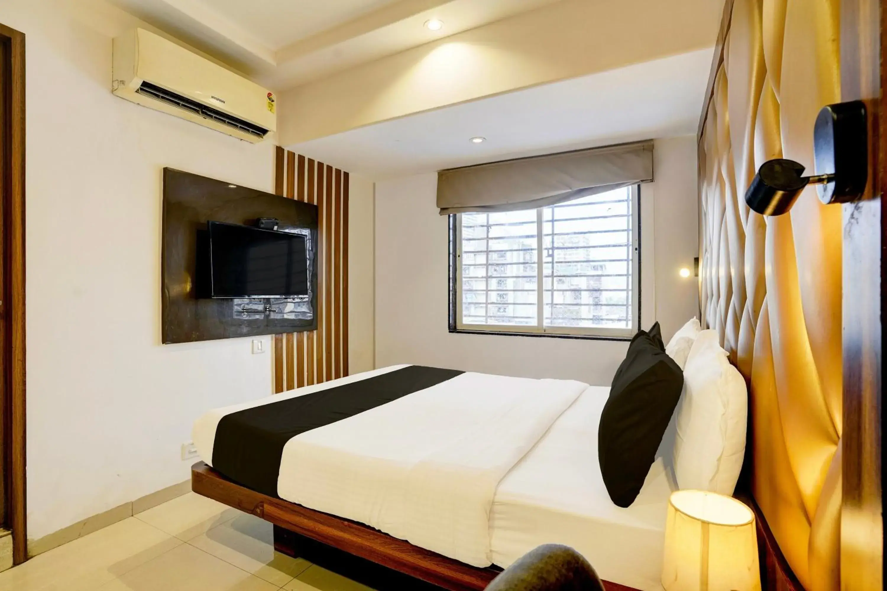 Standard Double Room - single occupancy in Super Hotel O Mumbai Central Formerly Park Palace Standard Double Room - single occupancy in Super Hotel O Mumbai Central Formerly Park Palace