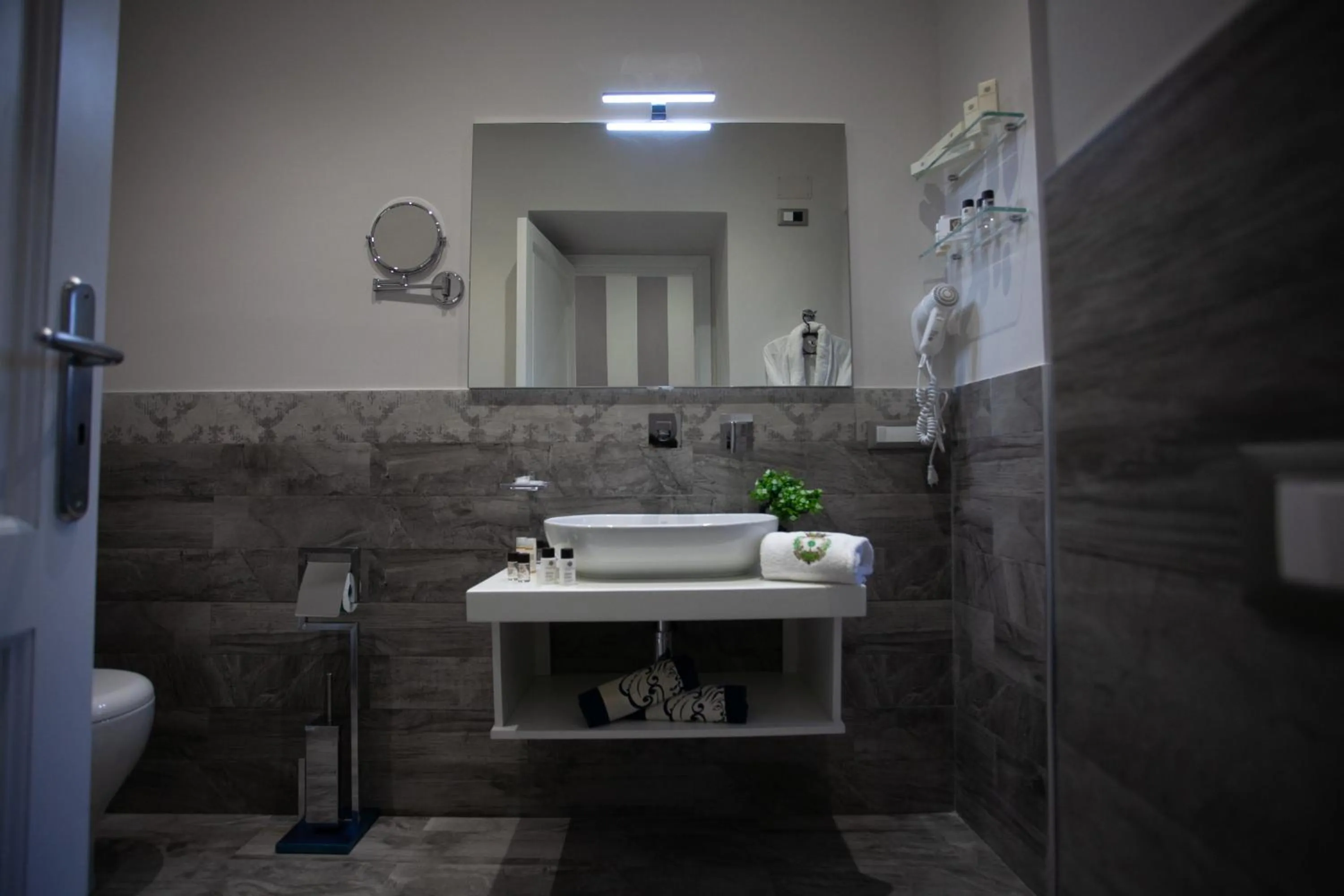 Shower in Le Due Sicilie