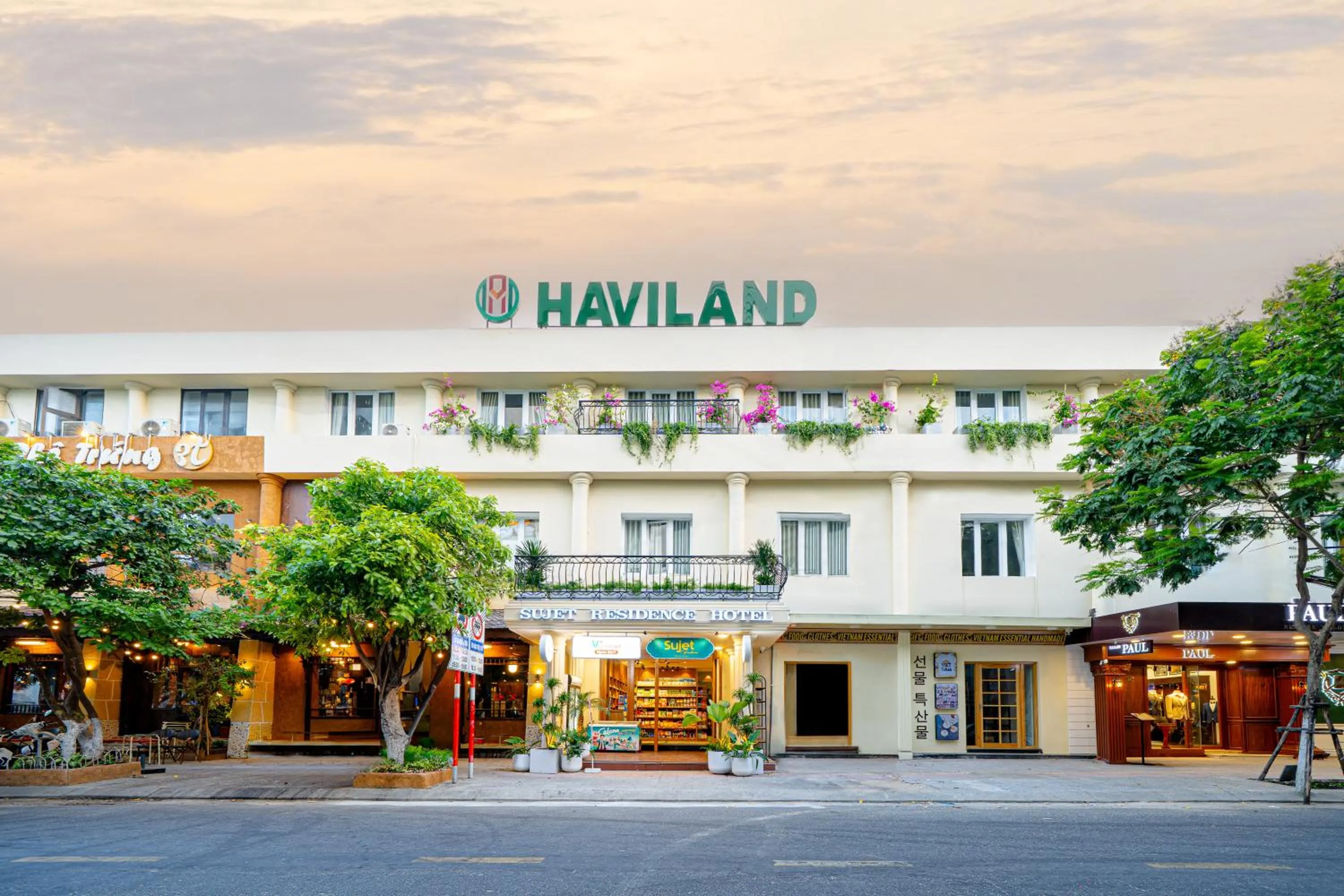 Property building in Sujet Residence Da Nang by Haviland