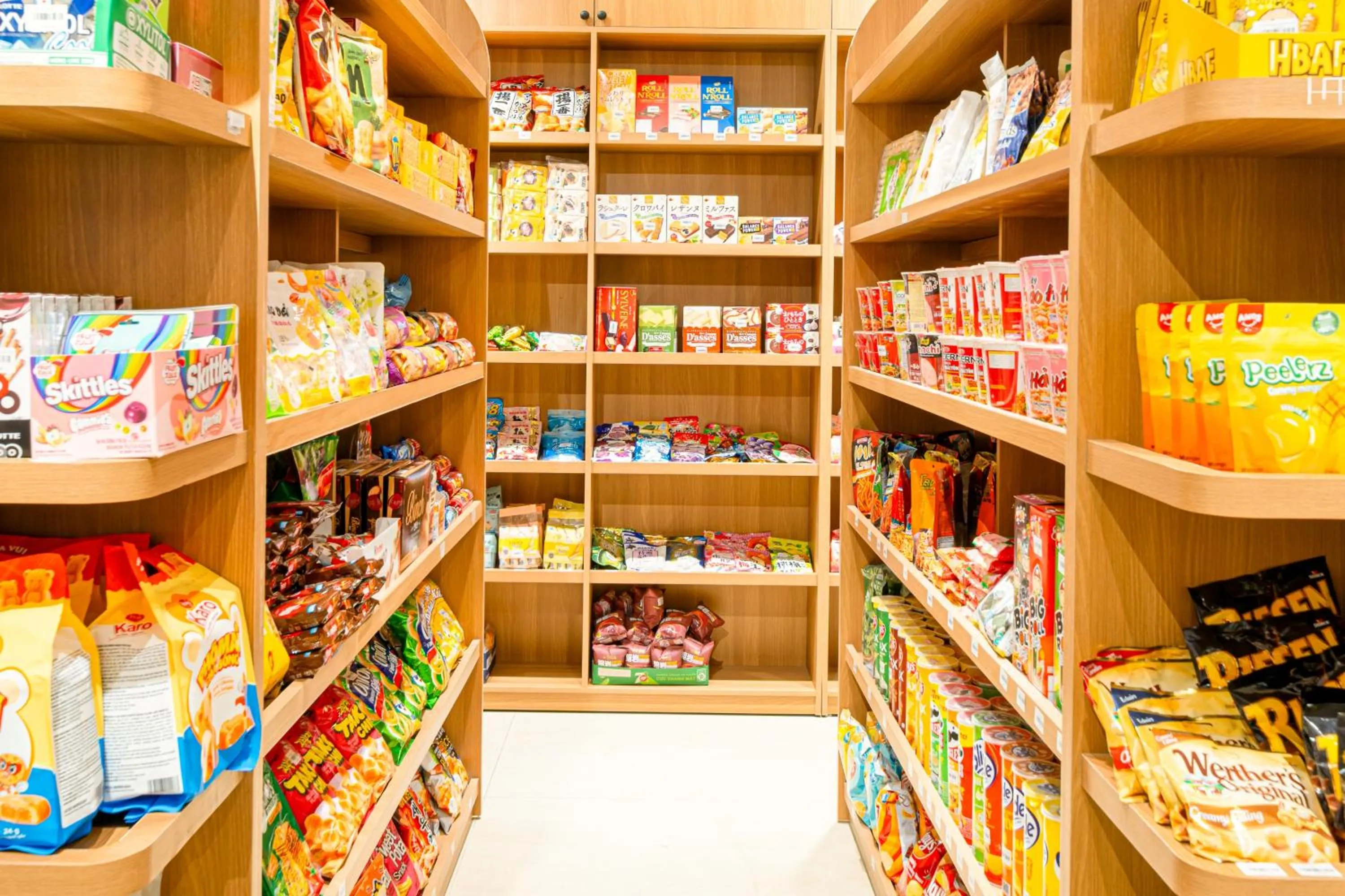 On-site shops in Sujet Residence Da Nang by Haviland