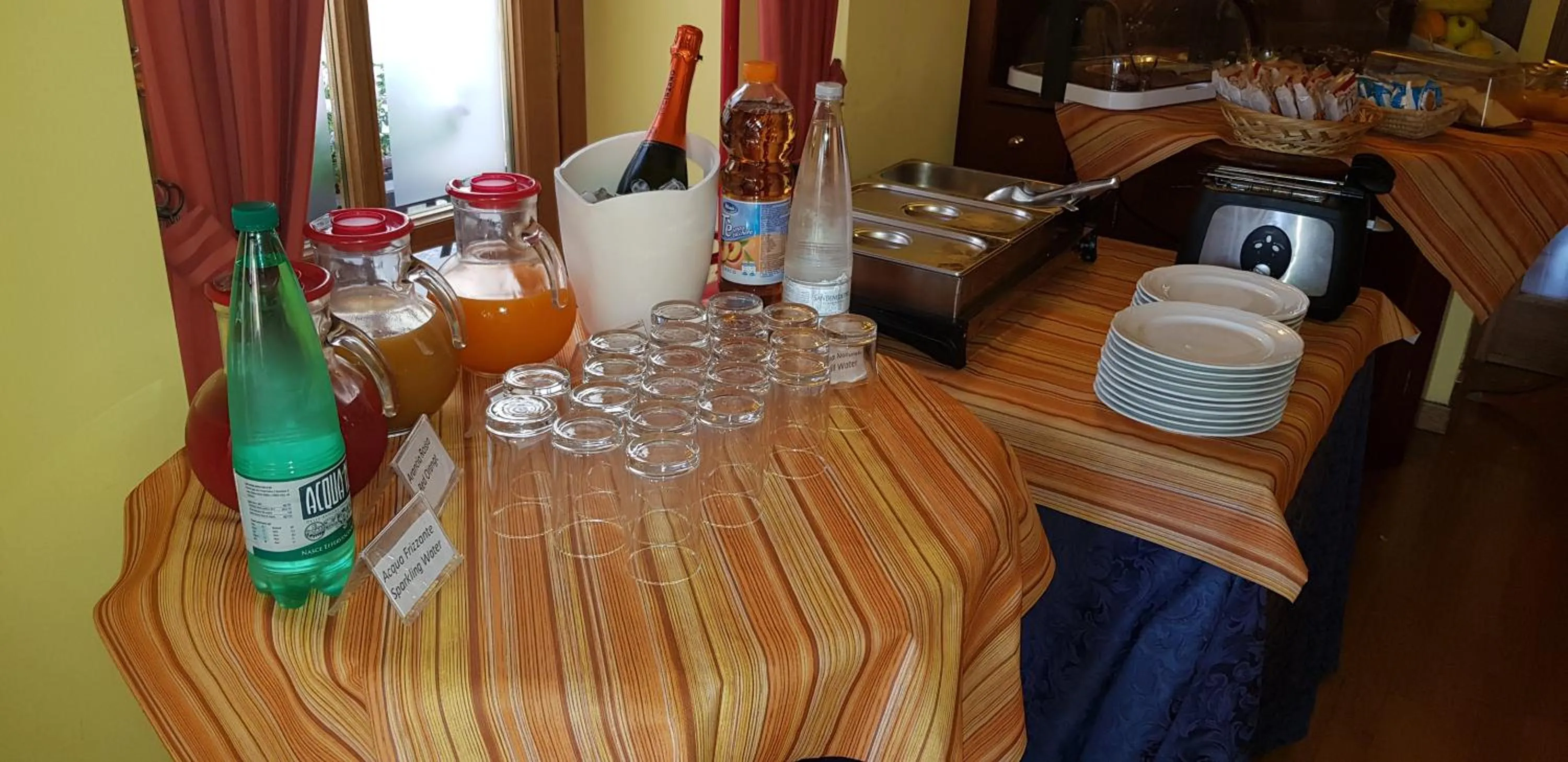 Breakfast in Hotel Castel Gandolfo