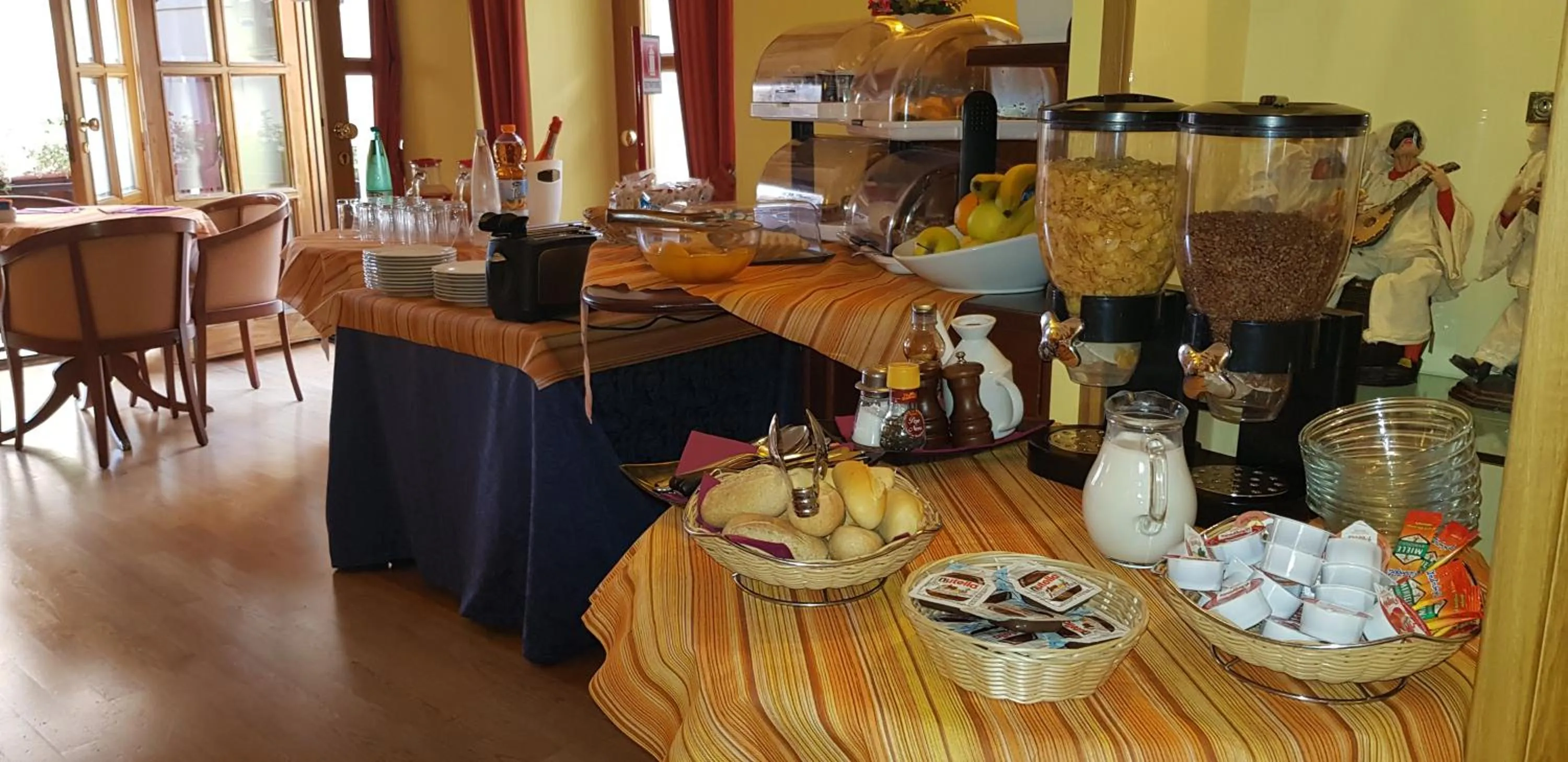 Breakfast in Hotel Castel Gandolfo