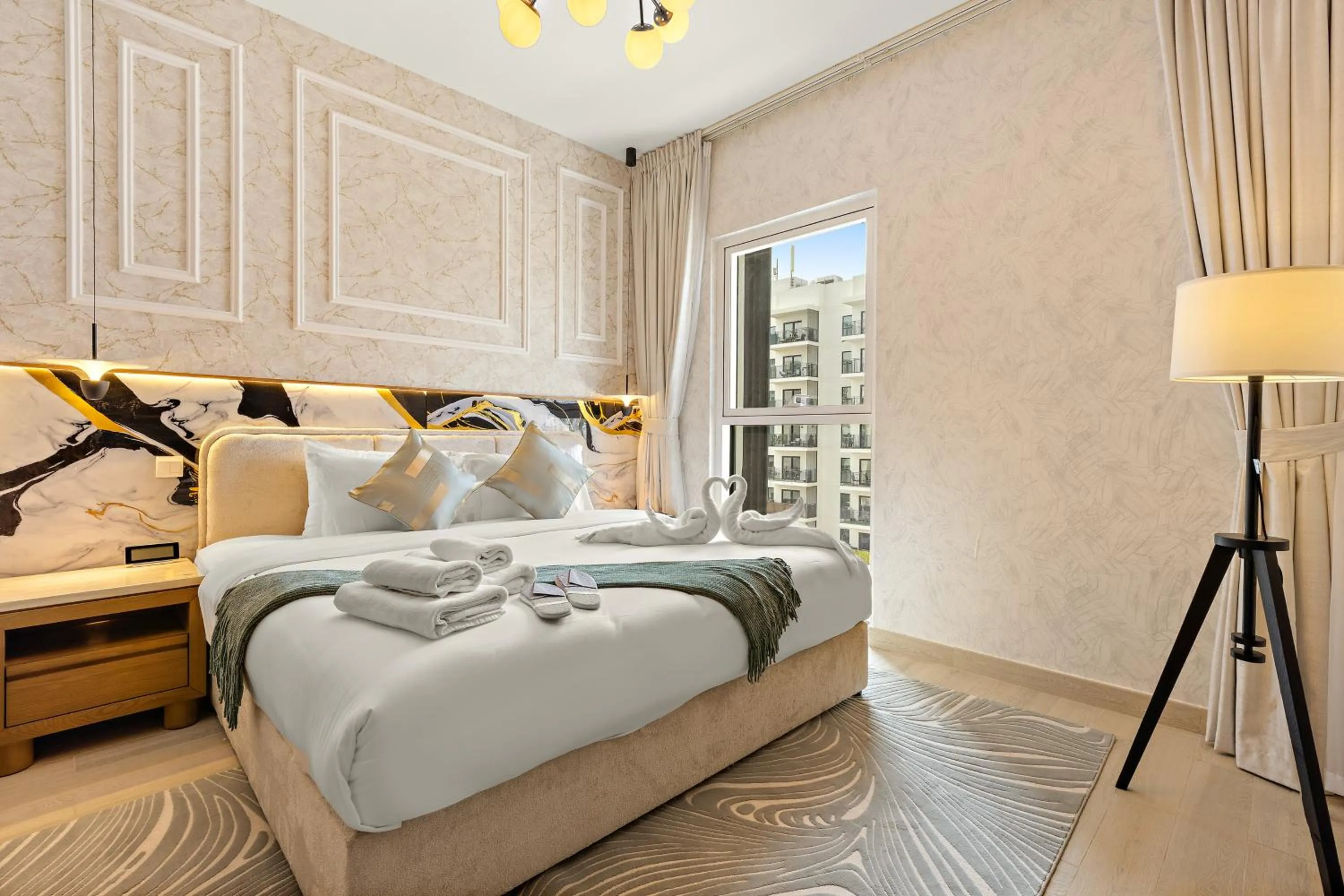 Bedroom, Bed in Desert Key - Perfectly Located Yas Island Premier Apts