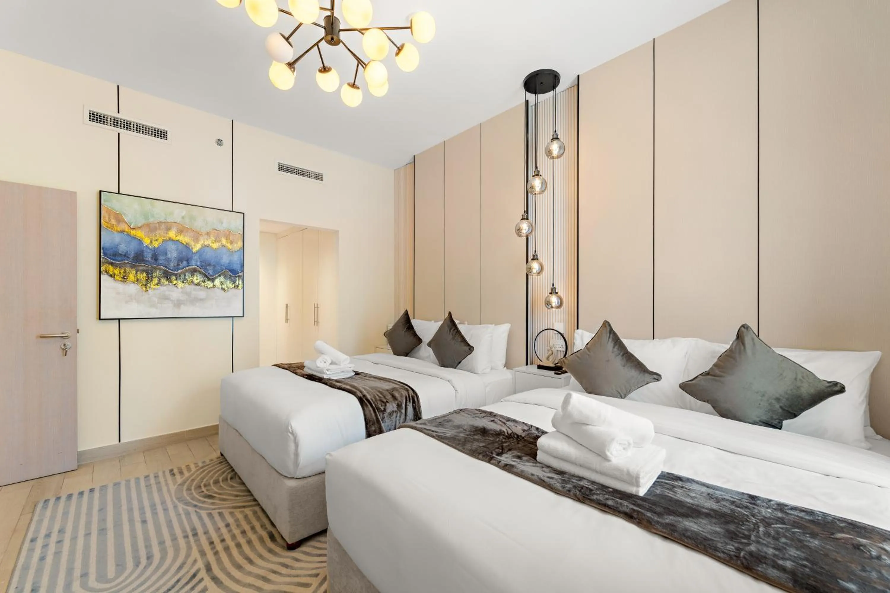 Bedroom, Bed in Desert Key - Perfectly Located Yas Island Premier Apts