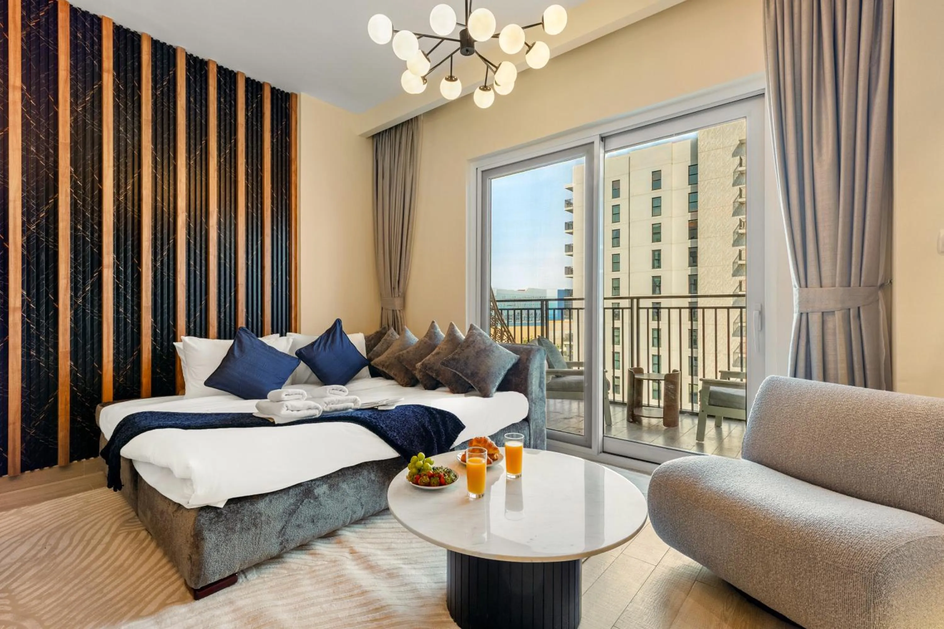 Bed in Desert Key - Perfectly Located Yas Island Premier Apts