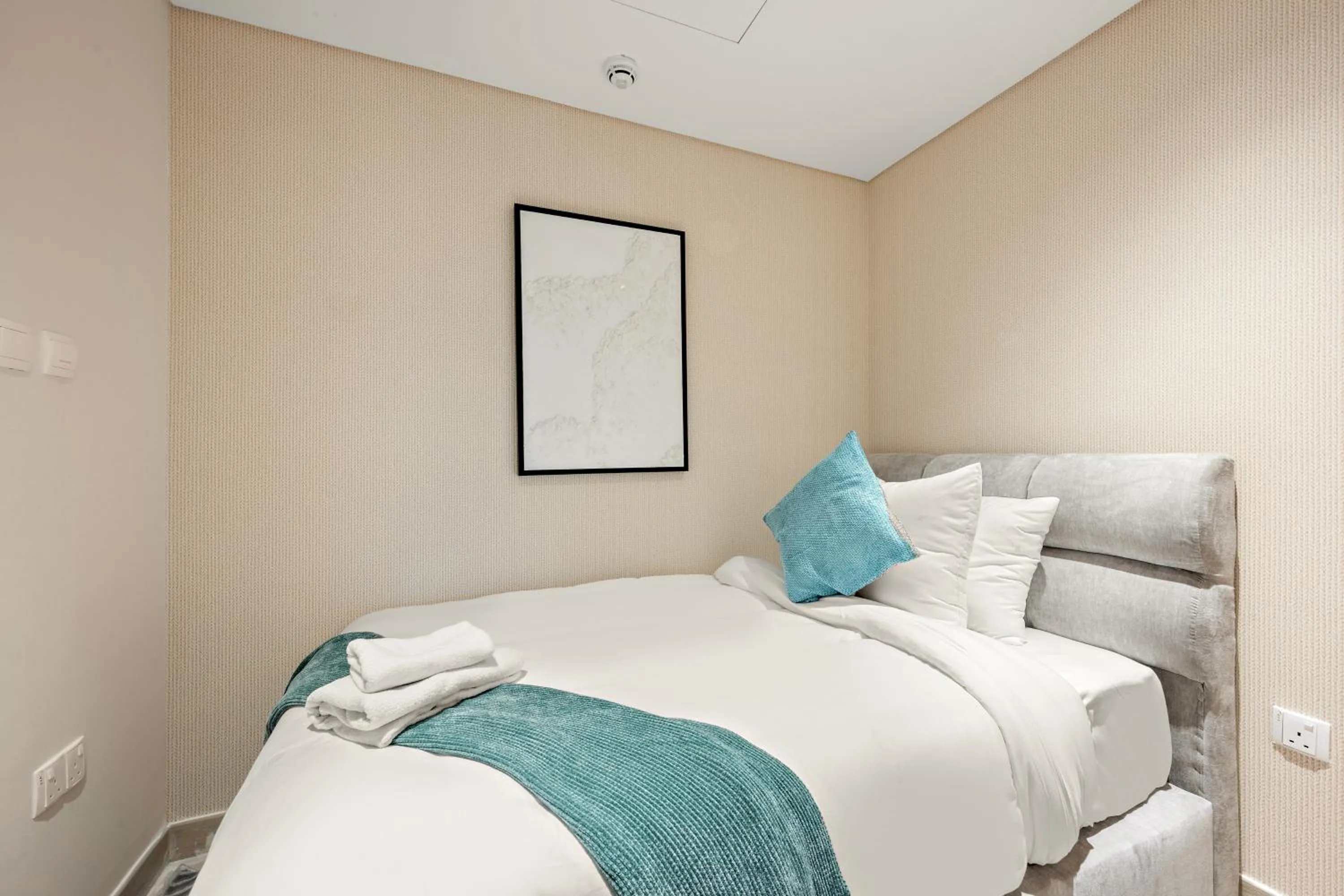 Bedroom, Bed in Desert Key - Perfectly Located Yas Island Premier Apts