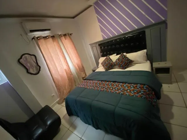 Bed in Complexe A8CLOS