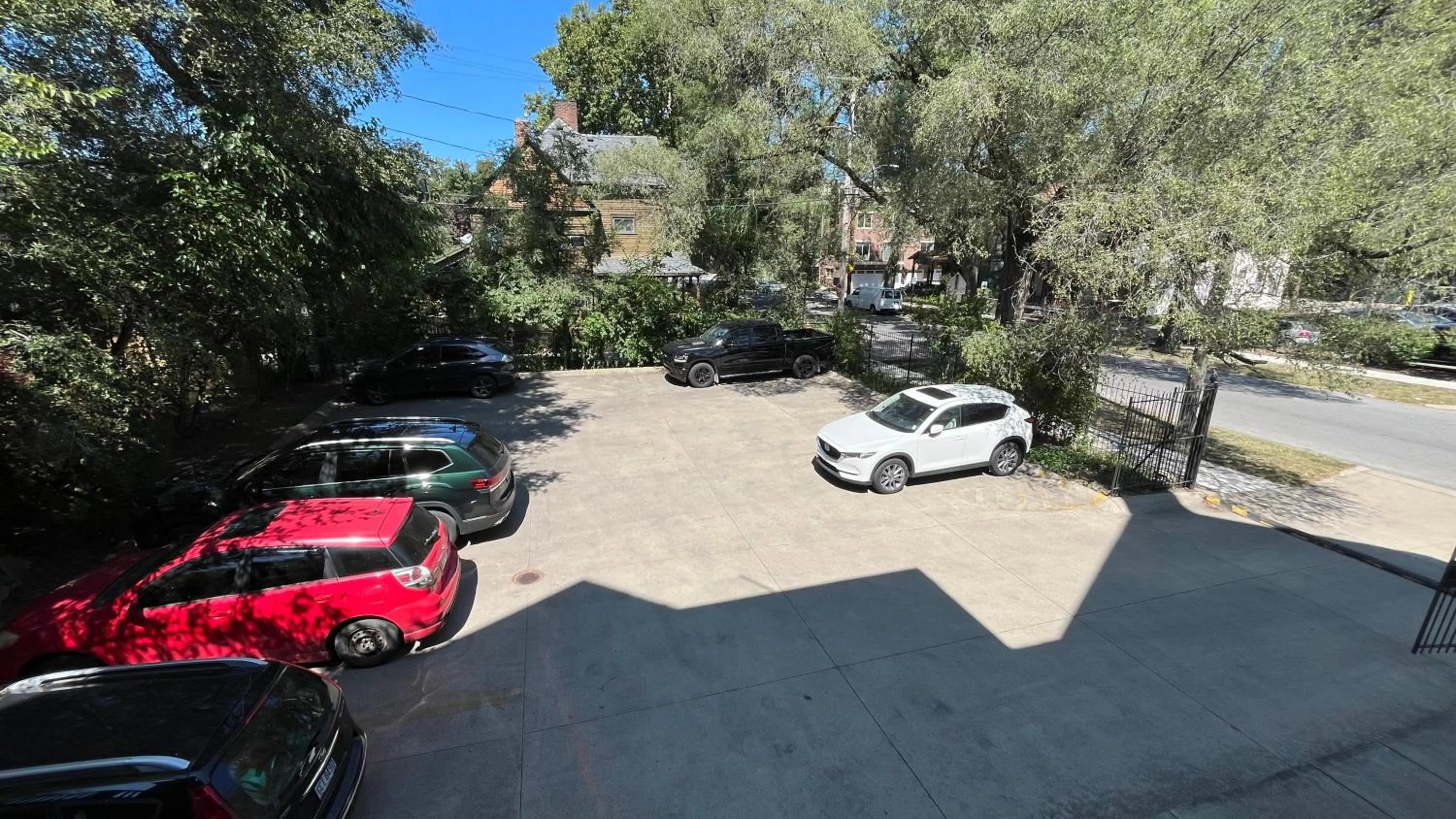 Day in Stone Gables Inn