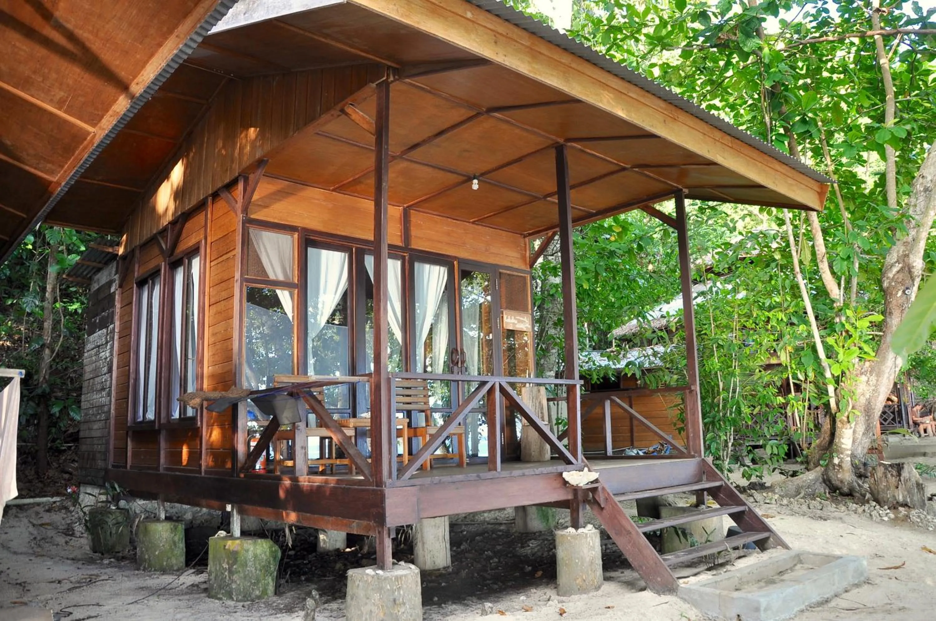 Property building in Raja Ampat Dive Resort