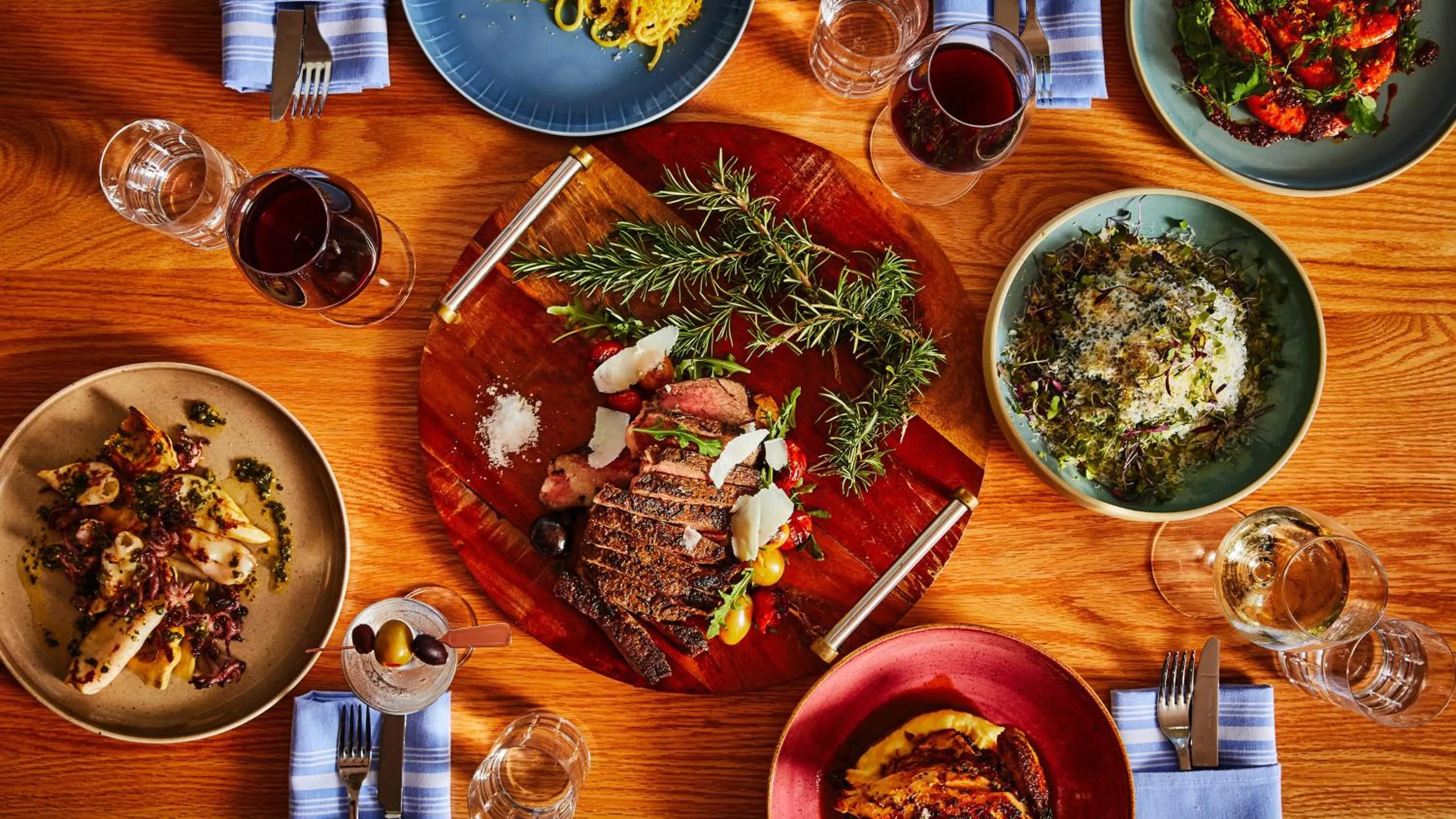 Restaurant/places to eat in Trailborn Surf & Sound, Outdoor Collection by Marriott Bonvoy