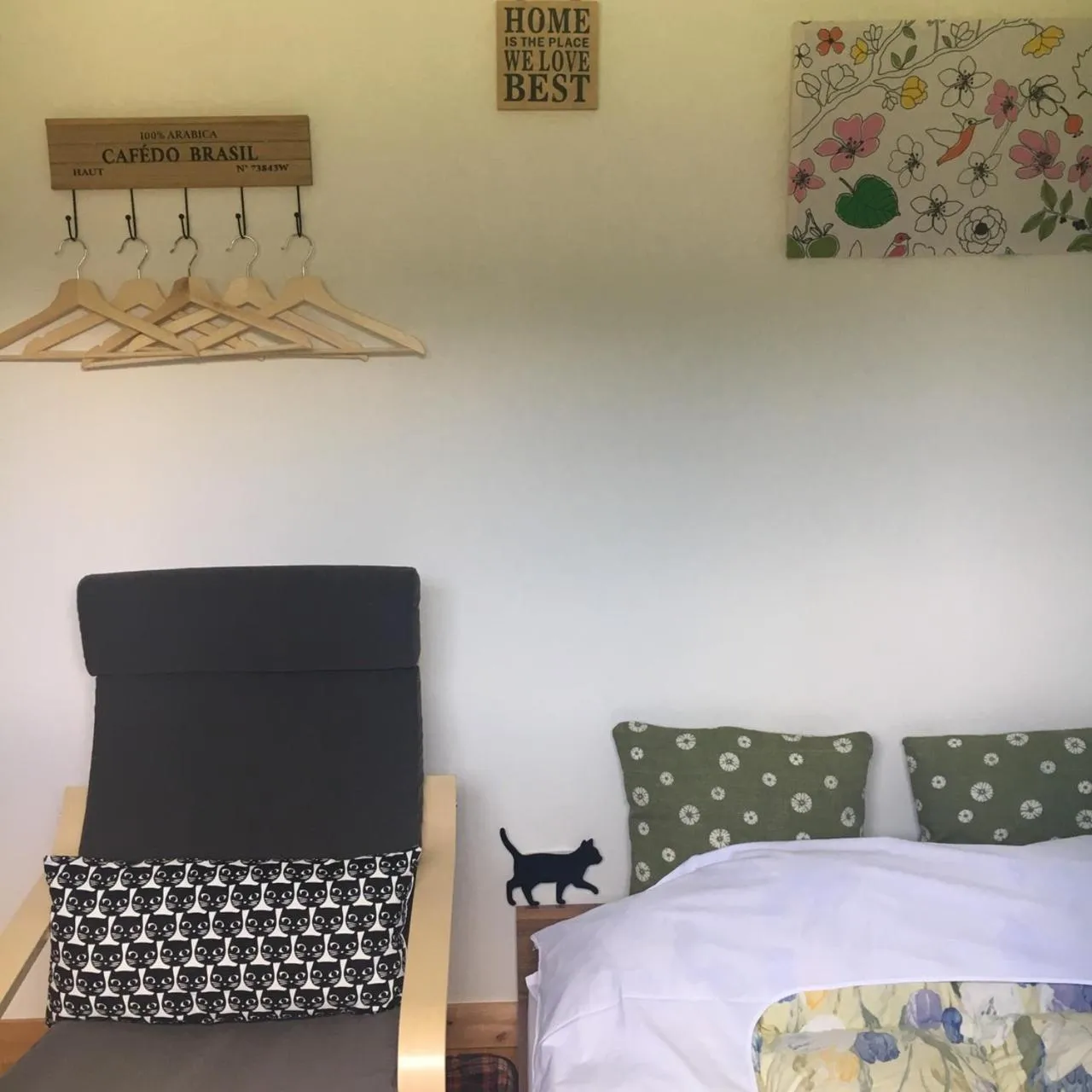 Decorative detail, Bed in Stay Nikko Guesthouse