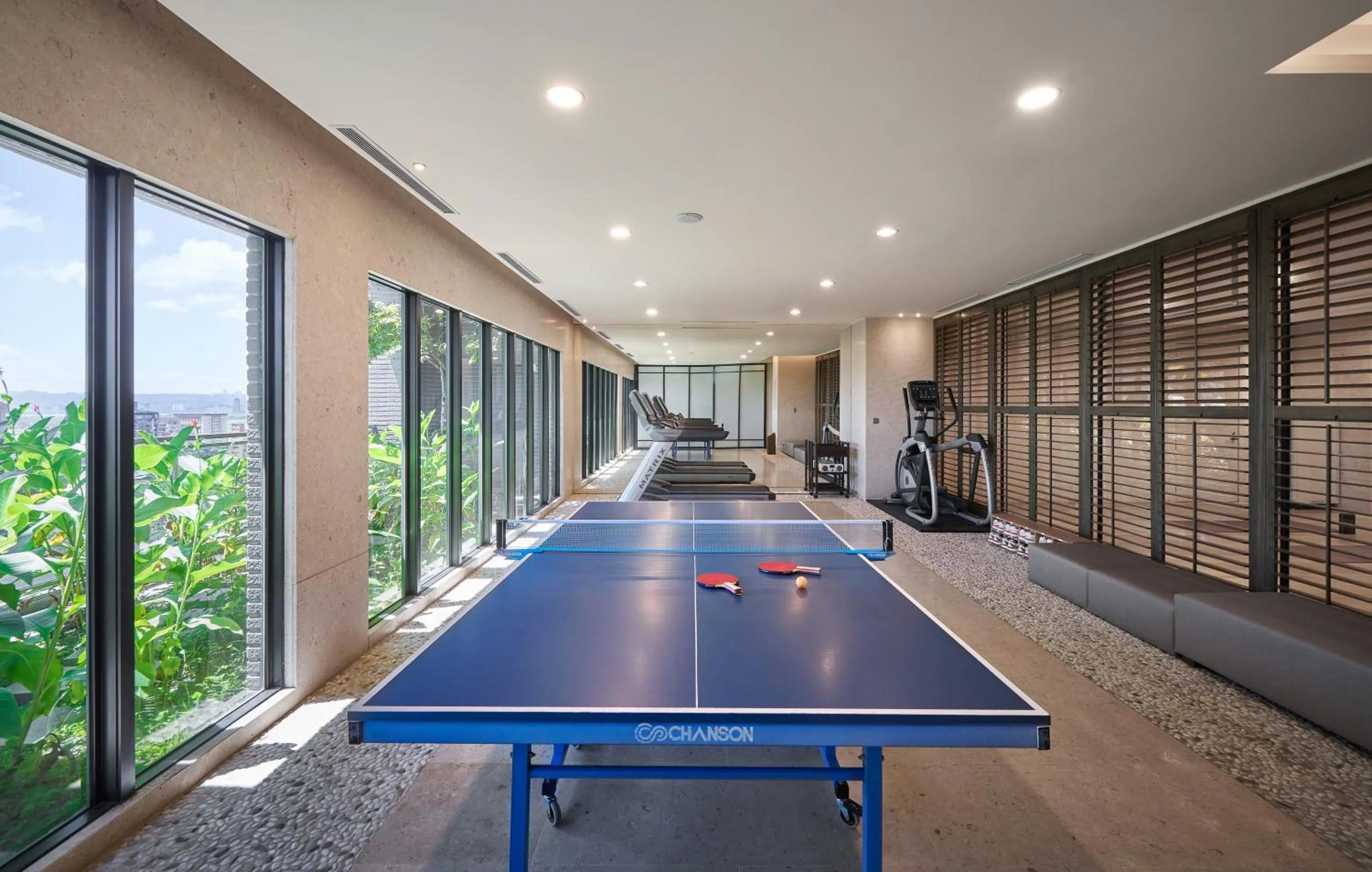 Table tennis in Hotel Royal Beitou