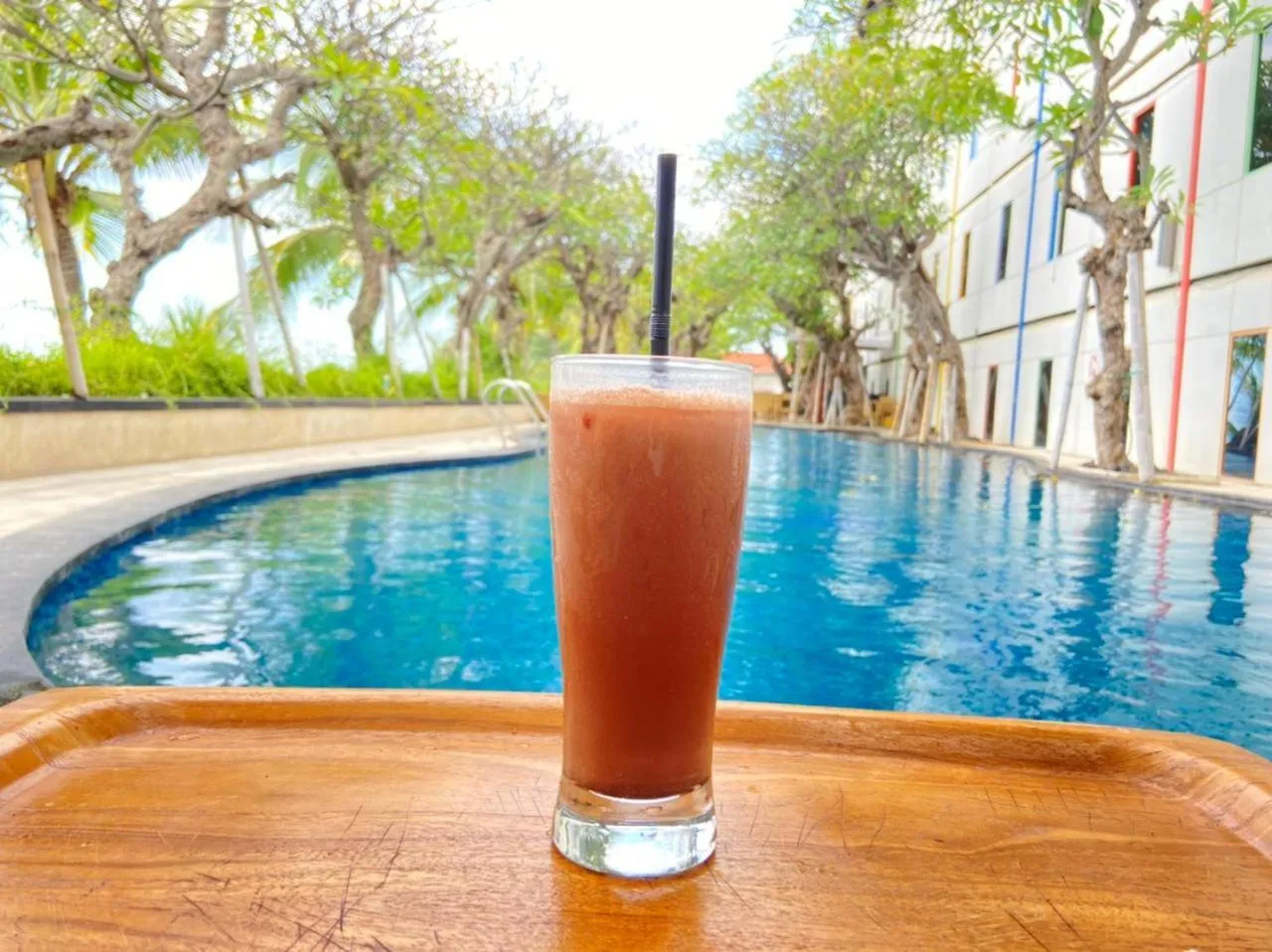 Restaurant/places to eat in Singaraja Beach Hotel