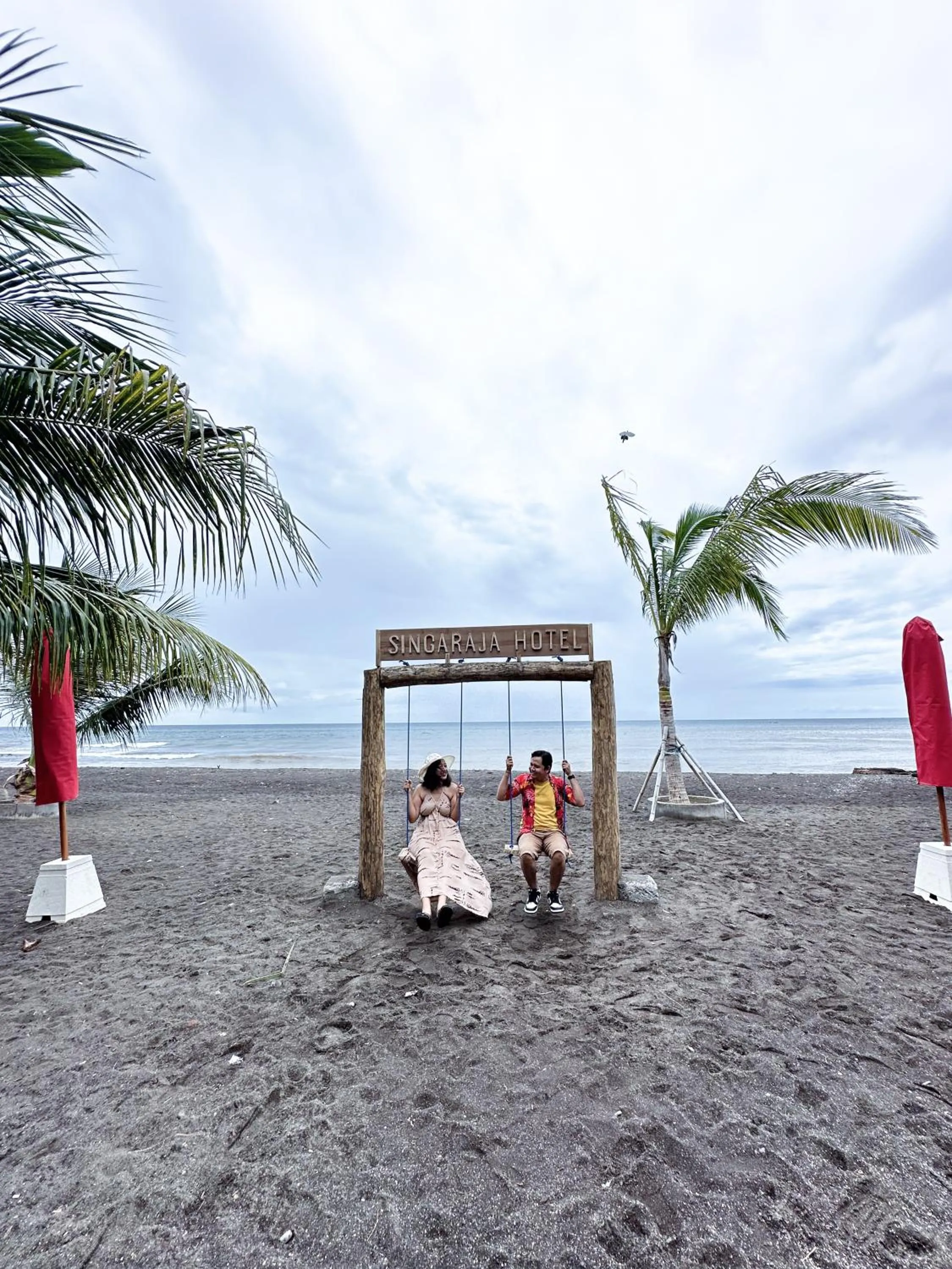Beach in Singaraja Beach Hotel
