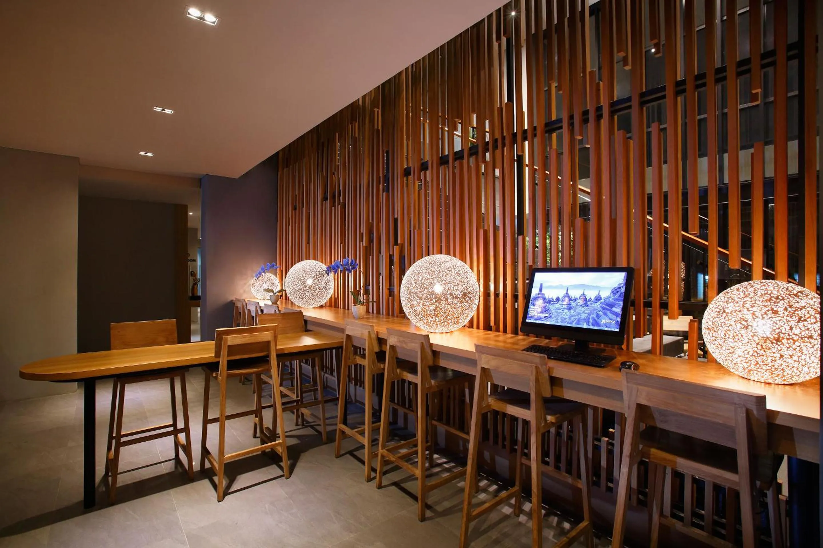 Communal lounge/ TV room in BATIQA Hotel Jababeka Cikarang