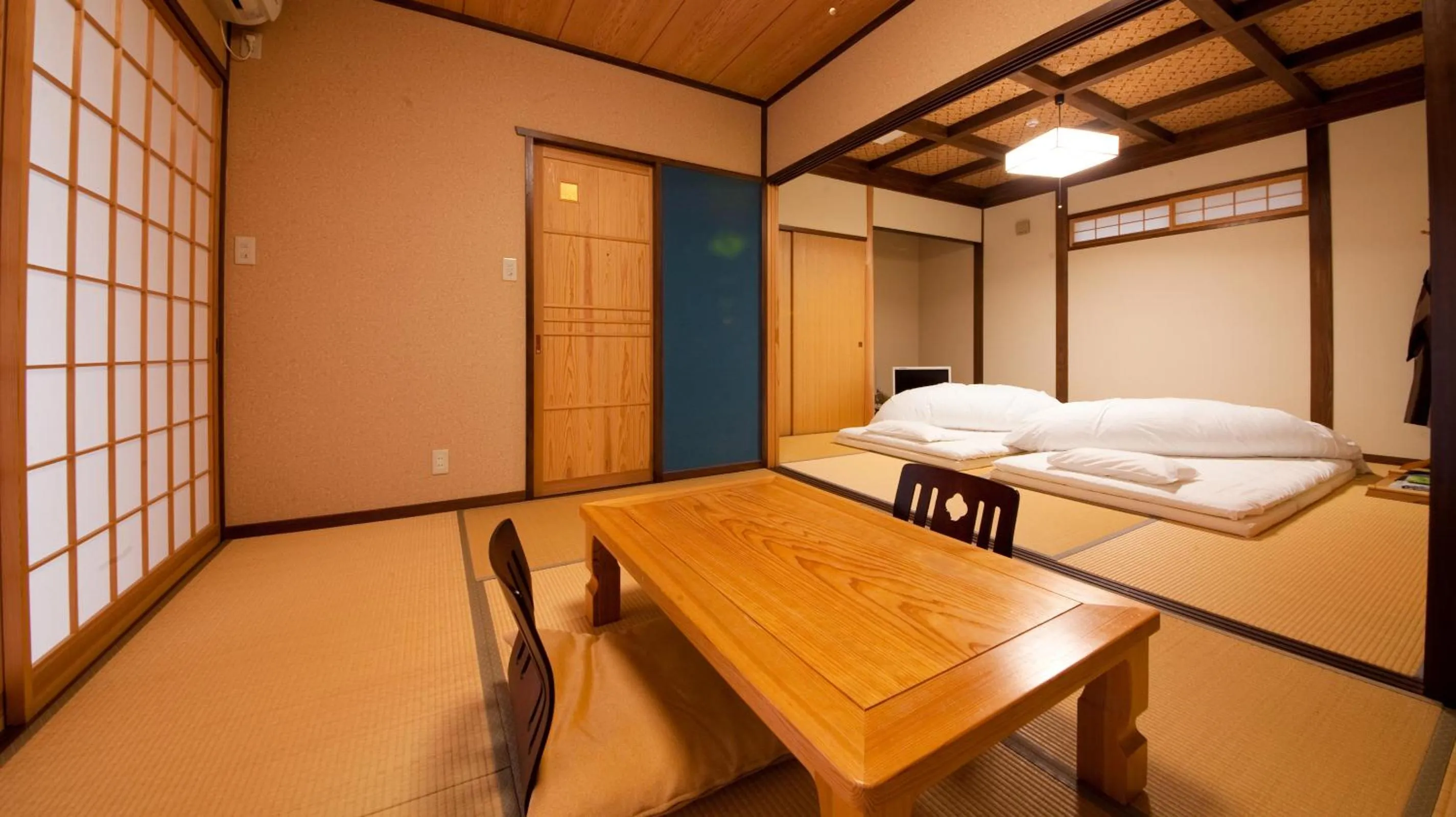 Photo of the whole room, Bed in Yufuin Tsubaki