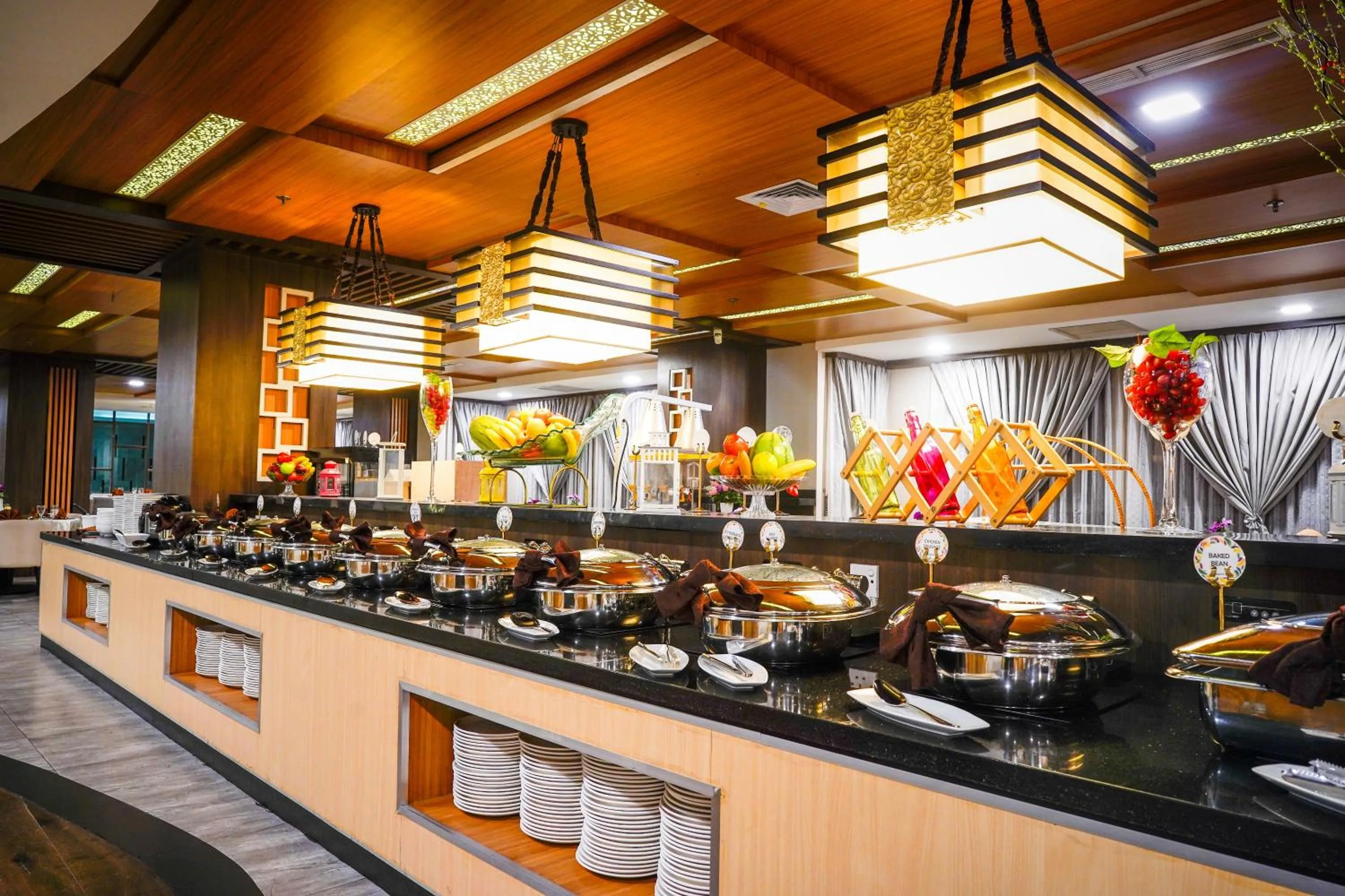 Buffet breakfast in Nagoya Hill Hotel Batam