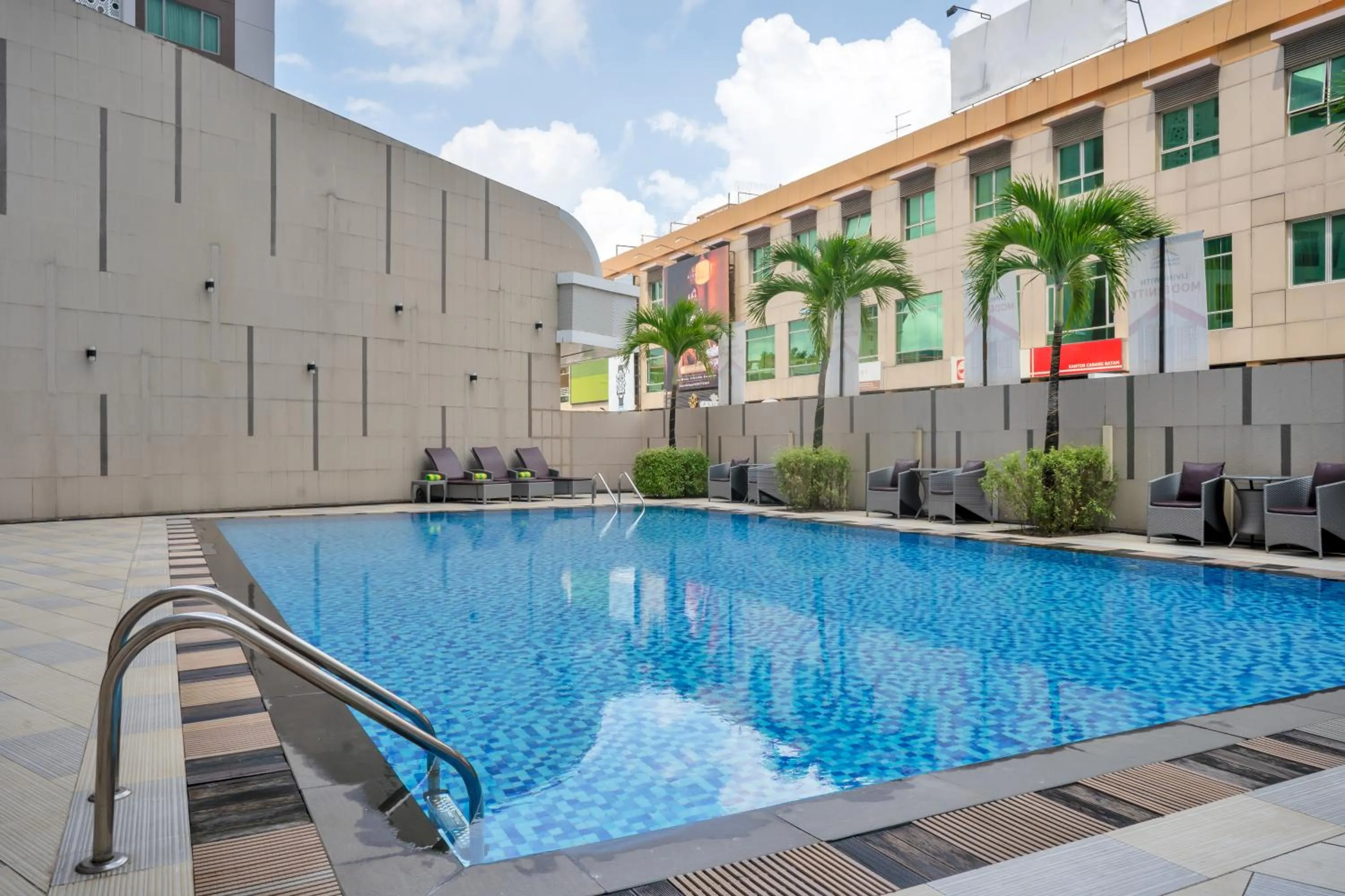 Pool view in Nagoya Hill Hotel Batam