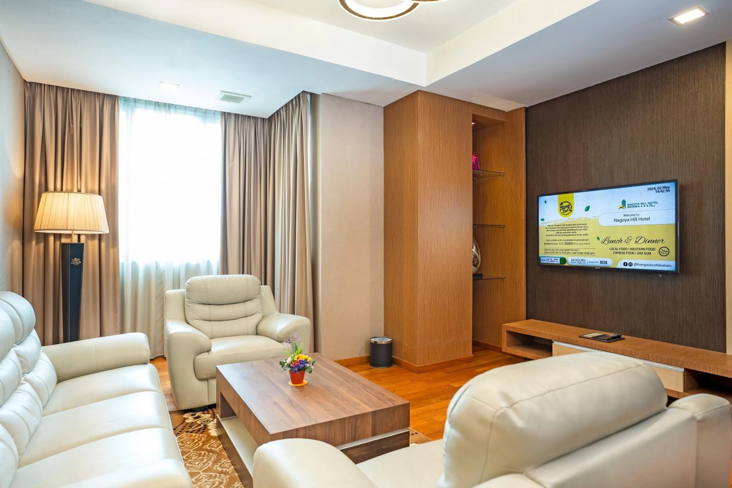 Living room in Nagoya Hill Hotel Batam