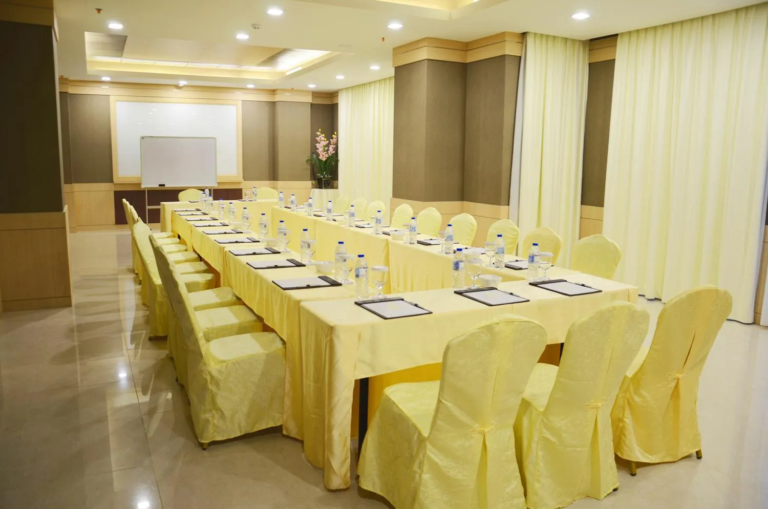 Banquet/Function facilities in Nagoya Hill Hotel Batam