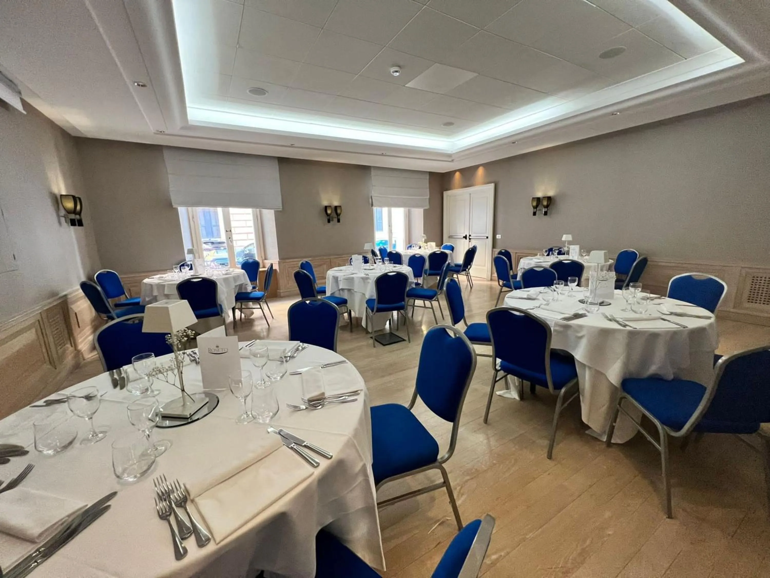 Restaurant/places to eat in Rose Garden Palace Roma by OMNIA hotels