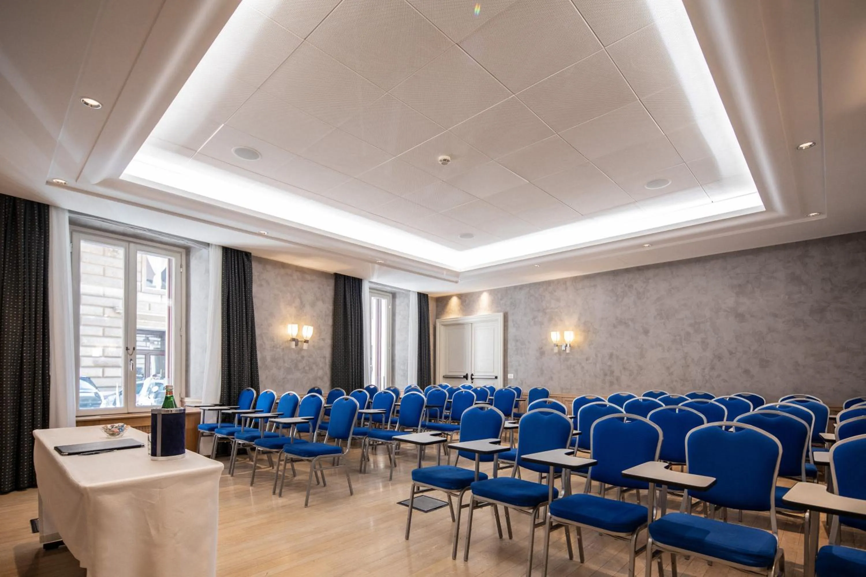 Area and facilities in Rose Garden Palace Roma by OMNIA hotels