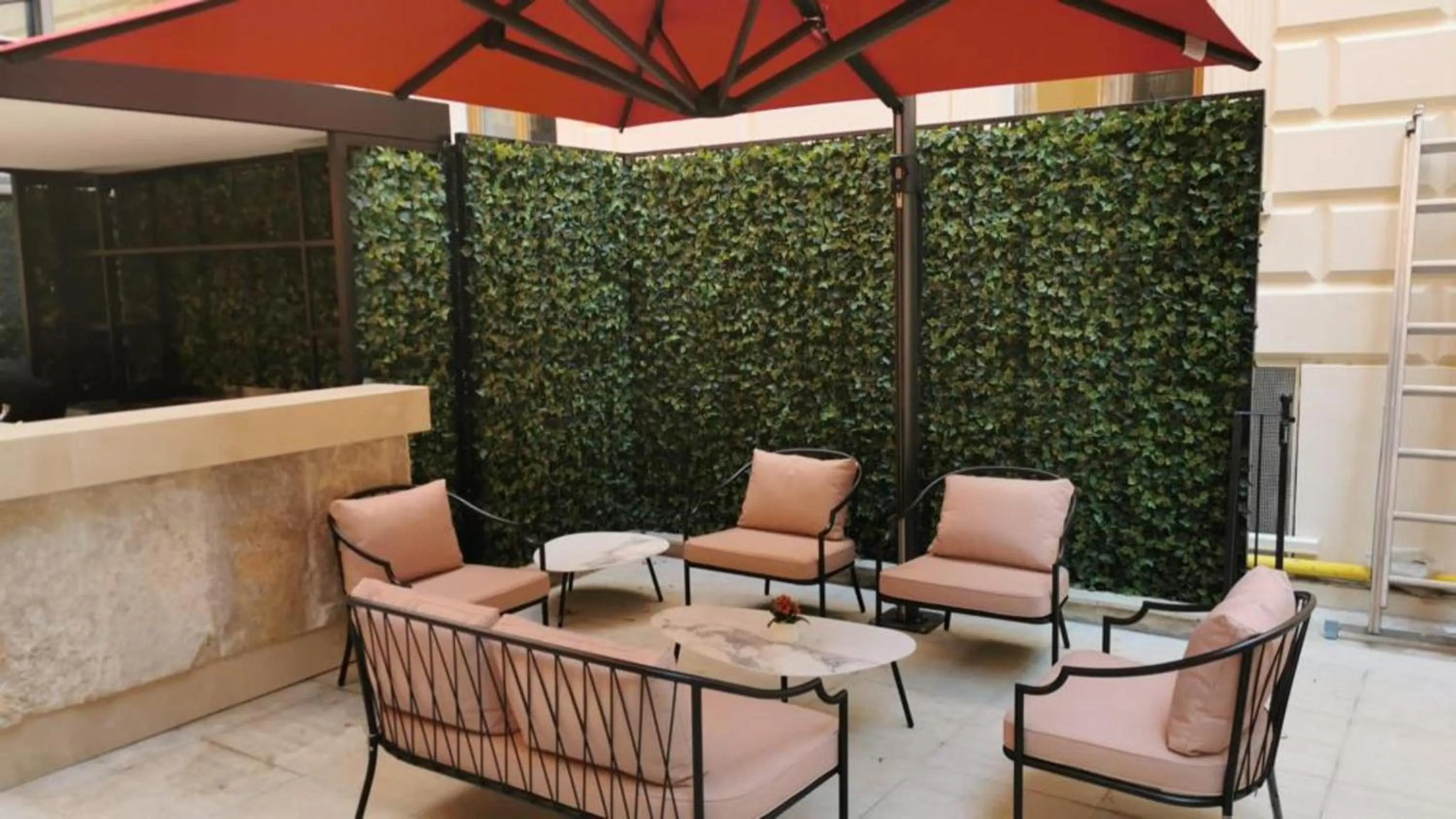 Balcony/Terrace in Rose Garden Palace Roma by OMNIA hotels