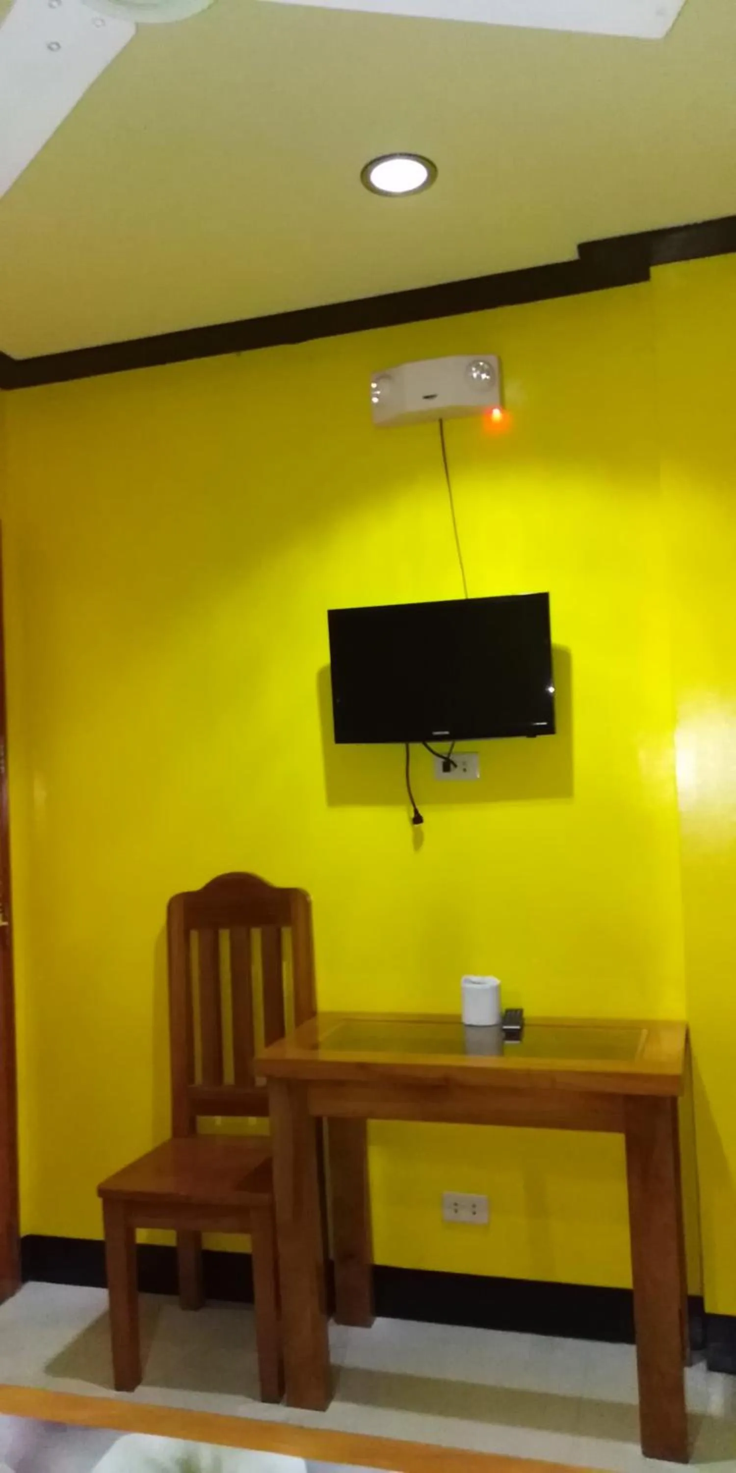 TV/Entertainment Center in OYO 938 Citrine Travel Lodge