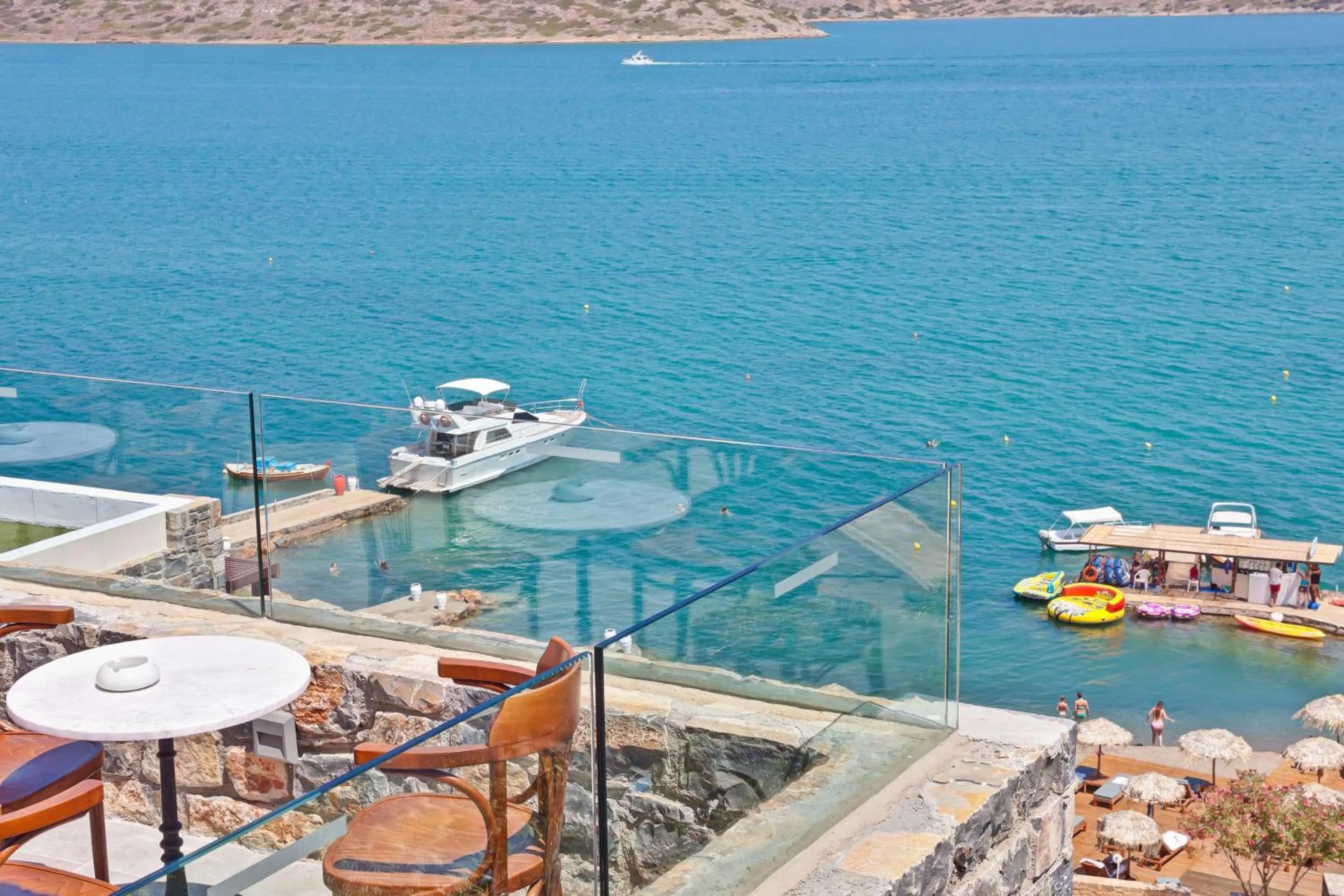 Lounge or bar in Royal Marmin Bay Boutique & Art Hotel