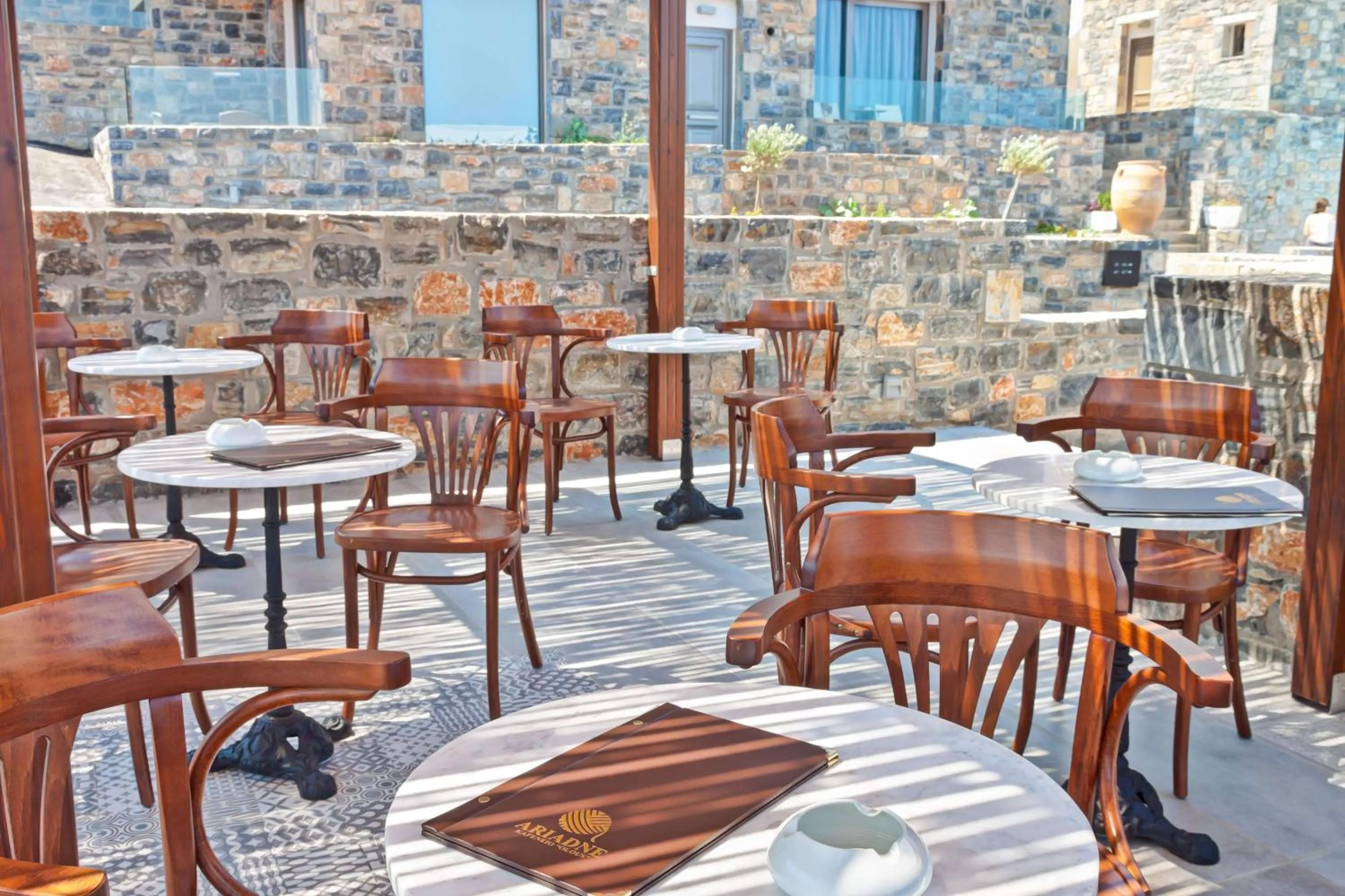 Lounge or bar in Royal Marmin Bay Boutique & Art Hotel